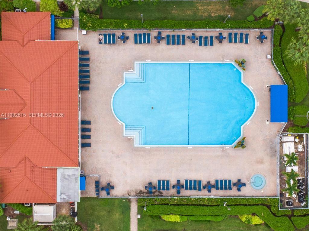 1560 Seagrape Way Hollywood, FL 33019