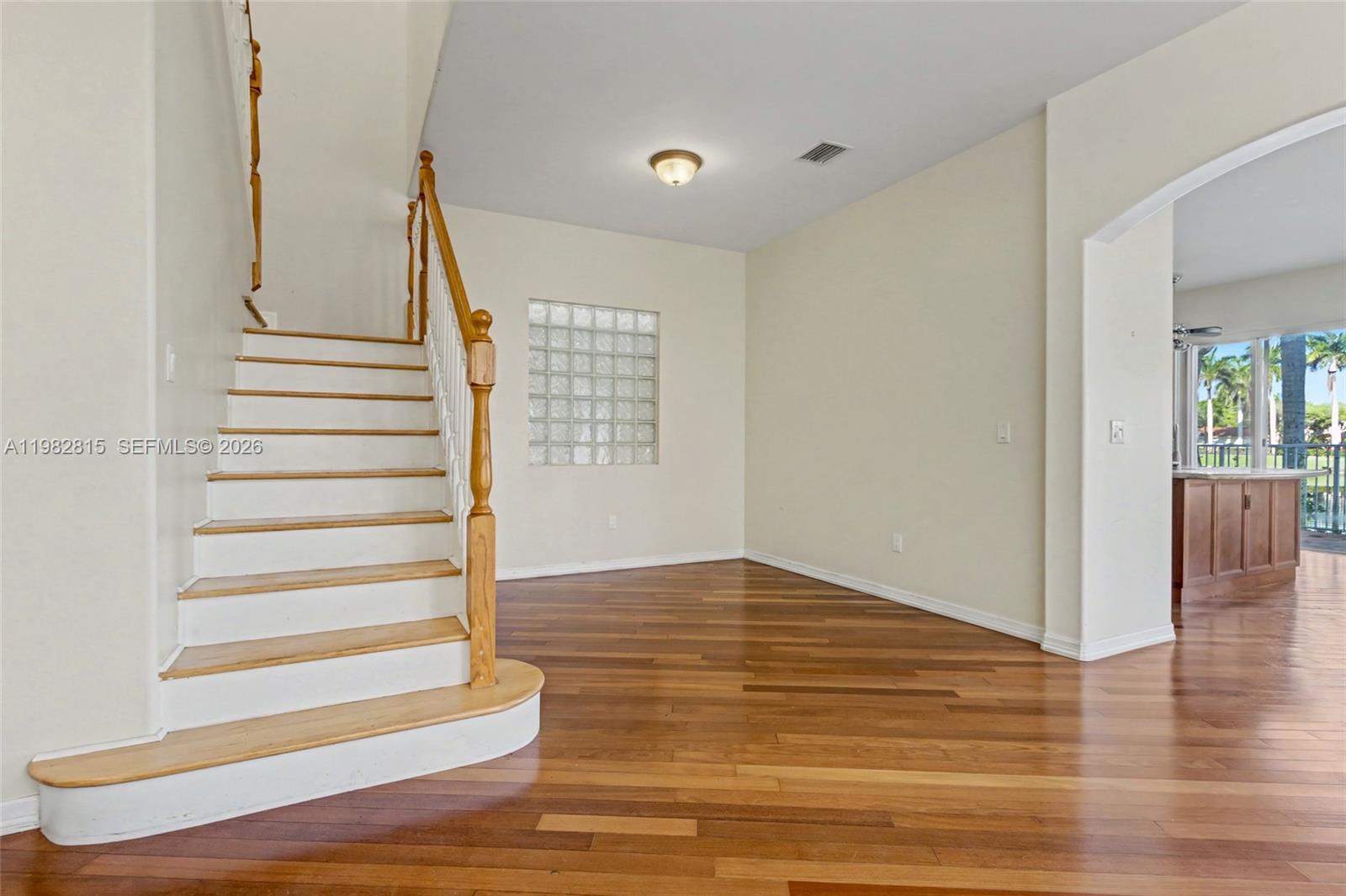 1560 Seagrape Way Hollywood, FL 33019