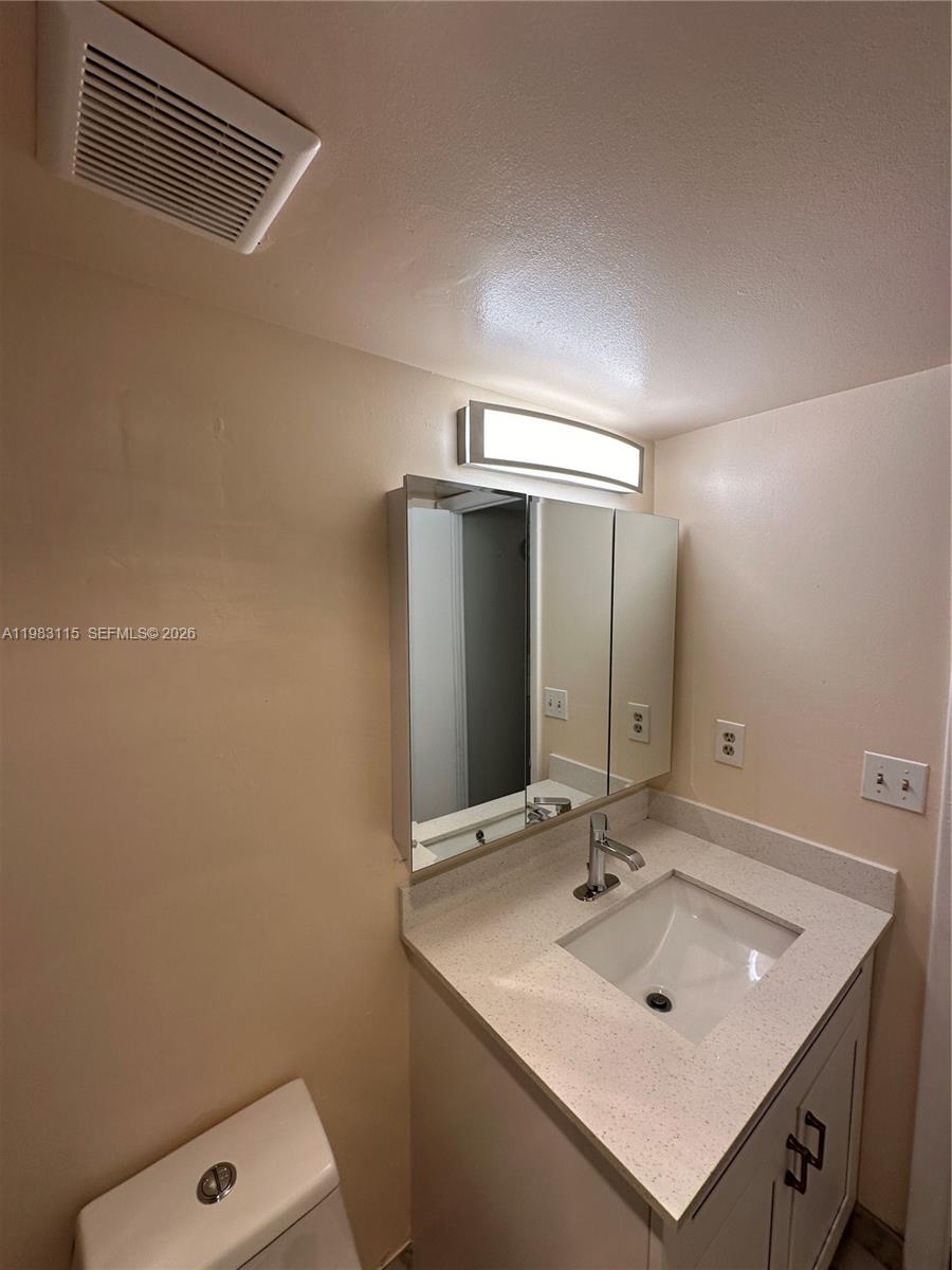 1100 Saint Charles Pl #215 Pembroke Pines, FL 33026