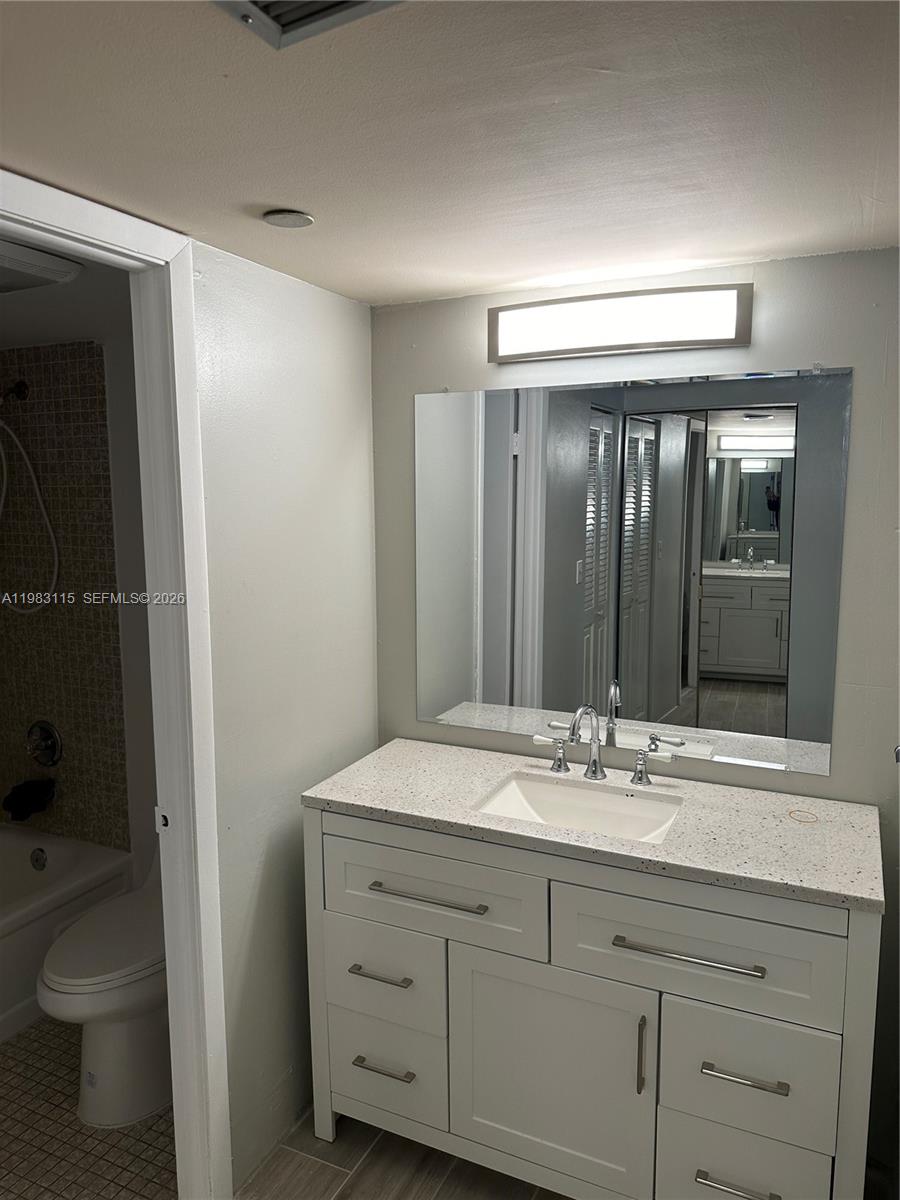 1100 Saint Charles Pl #215 Pembroke Pines, FL 33026