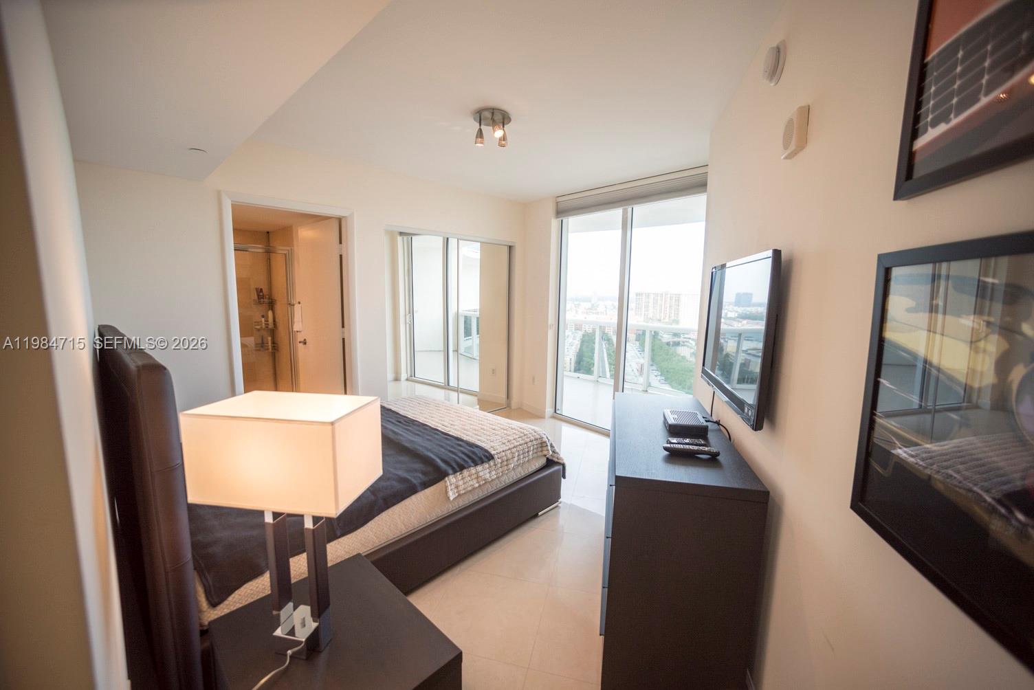 17201 Collins Ave #2104 Sunny Isles Beach, FL 33160