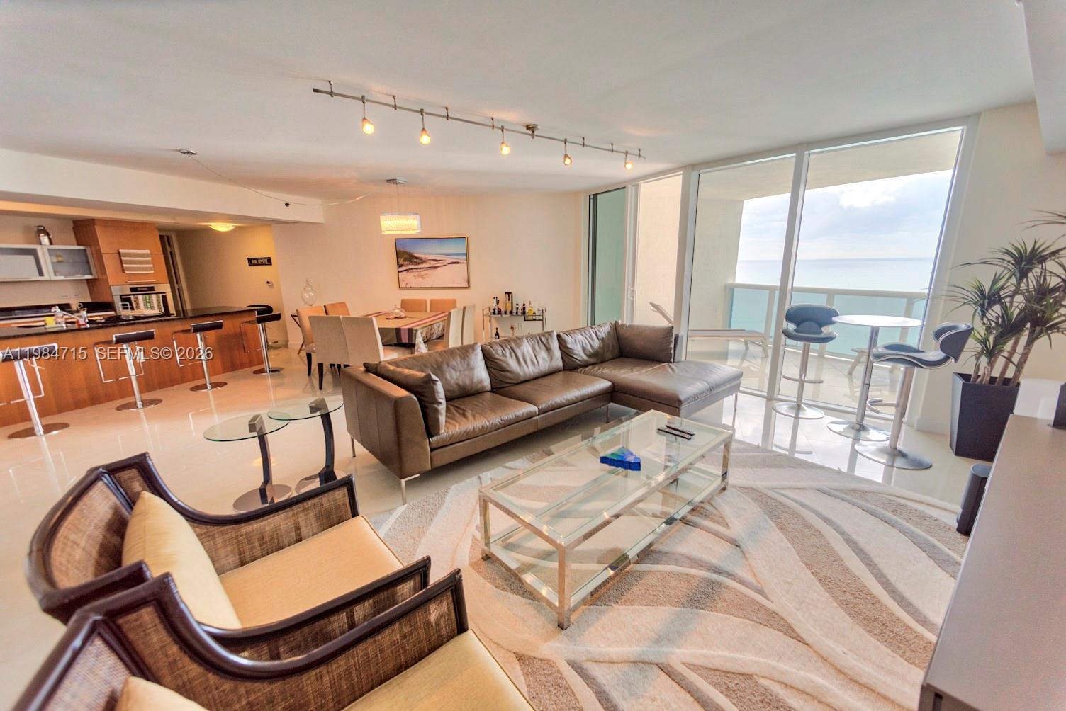 17201 Collins Ave #2104 Sunny Isles Beach, FL 33160