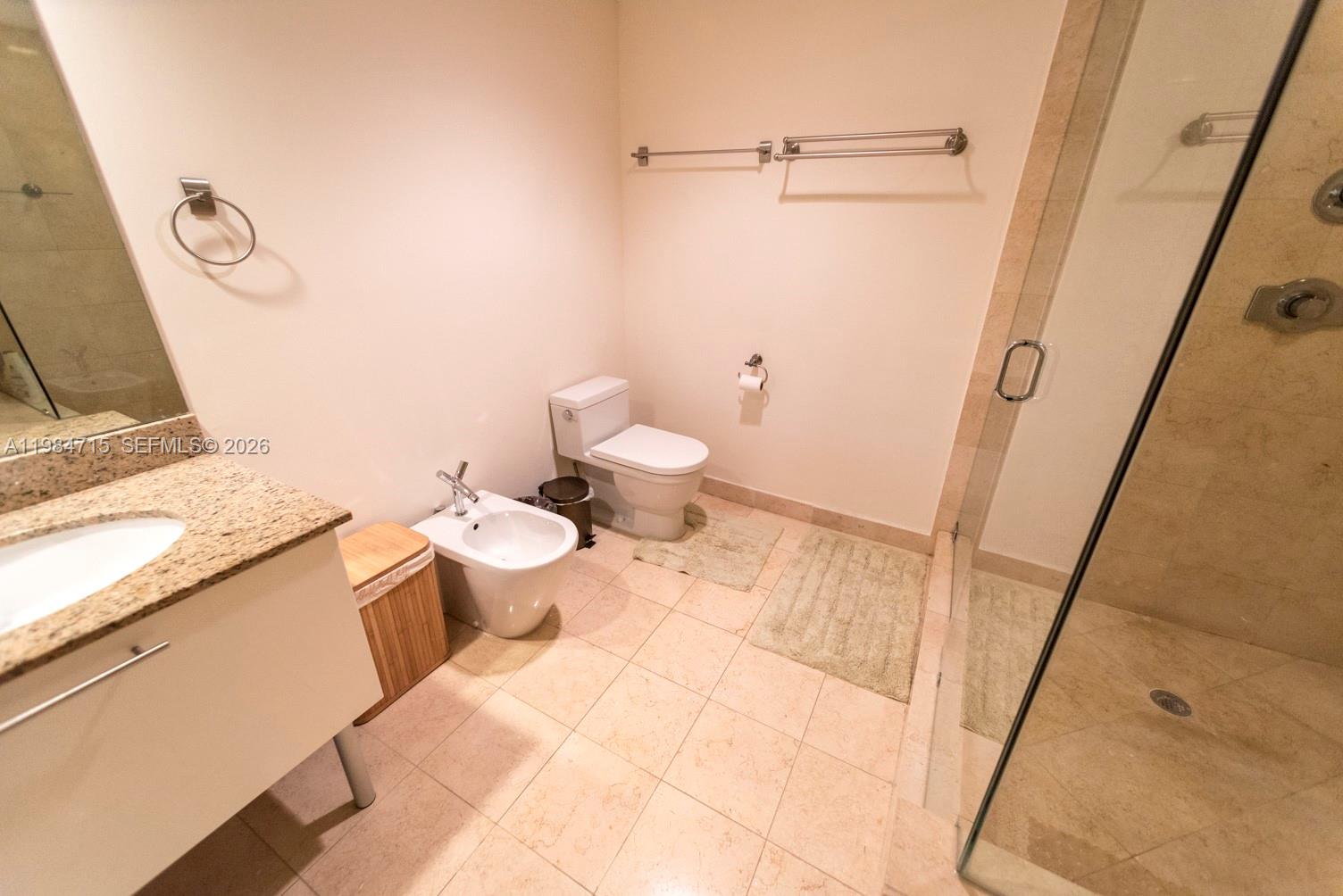 17201 Collins Ave #2104 Sunny Isles Beach, FL 33160