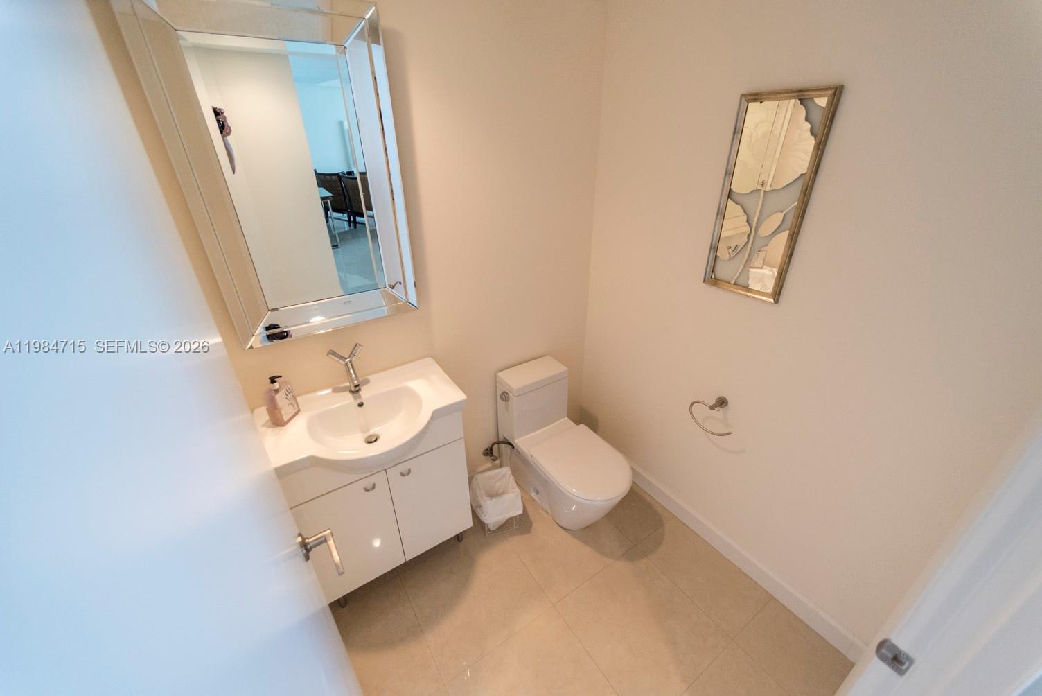 17201 Collins Ave #2104 Sunny Isles Beach, FL 33160