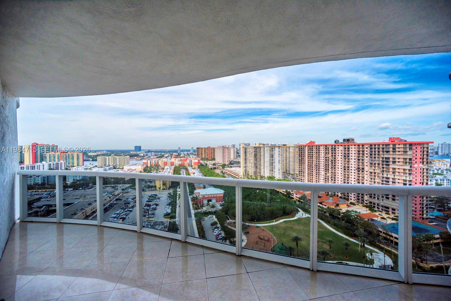 17201 Collins Ave #2104 Sunny Isles Beach, FL 33160