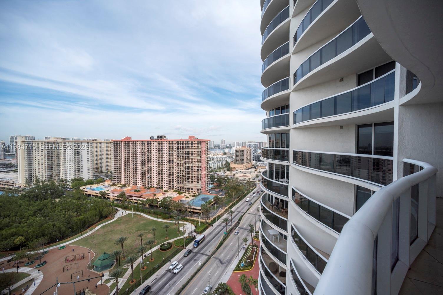 17201 Collins Ave #2104 Sunny Isles Beach, FL 33160