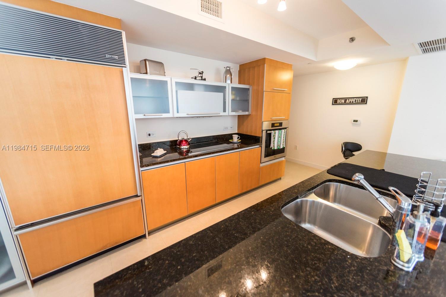 17201 Collins Ave #2104 Sunny Isles Beach, FL 33160