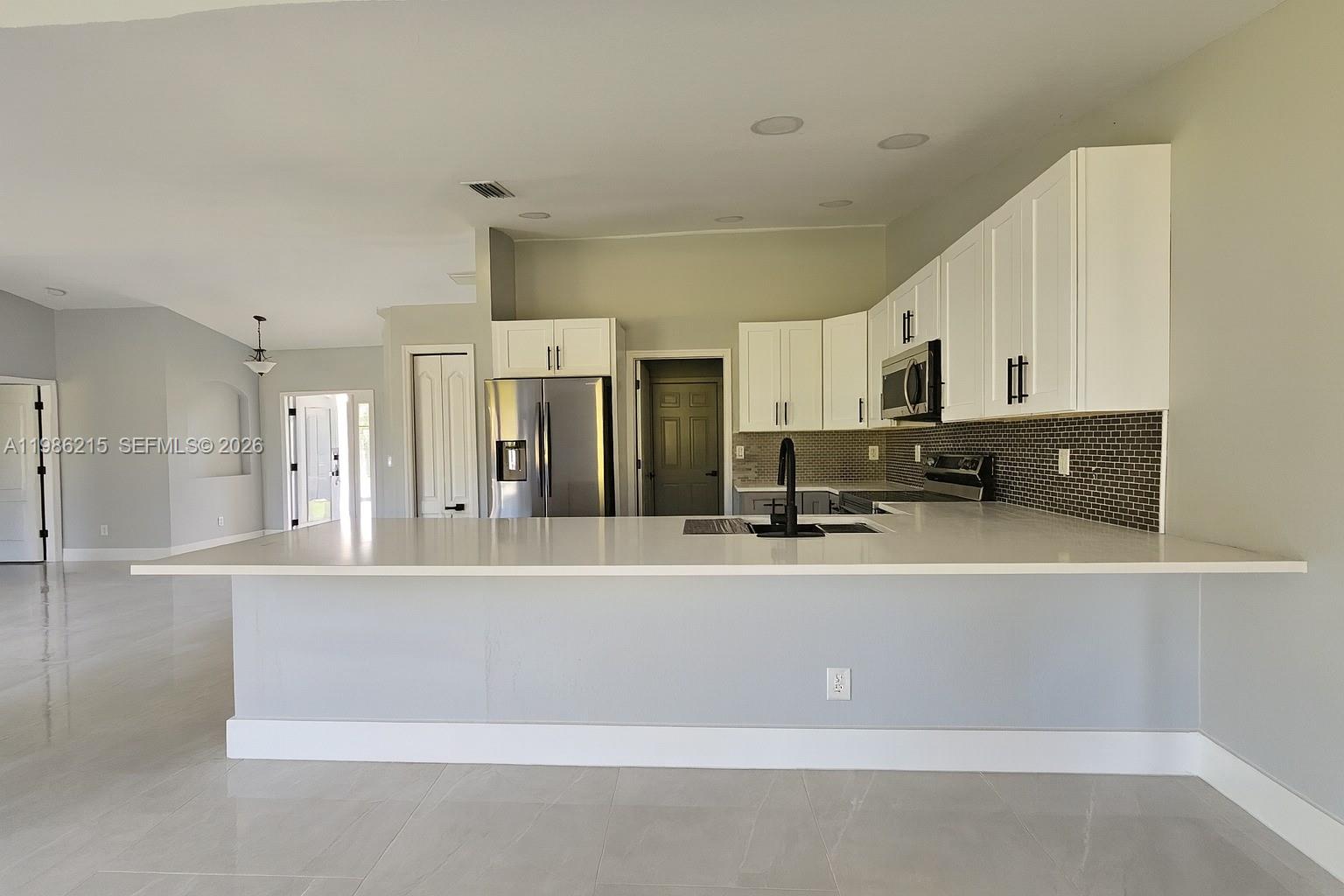 116 Ridgemont Dr Lehigh Acres, FL 33972