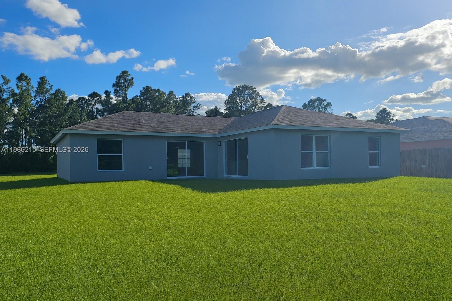 116 Ridgemont Dr Lehigh Acres, FL 33972
