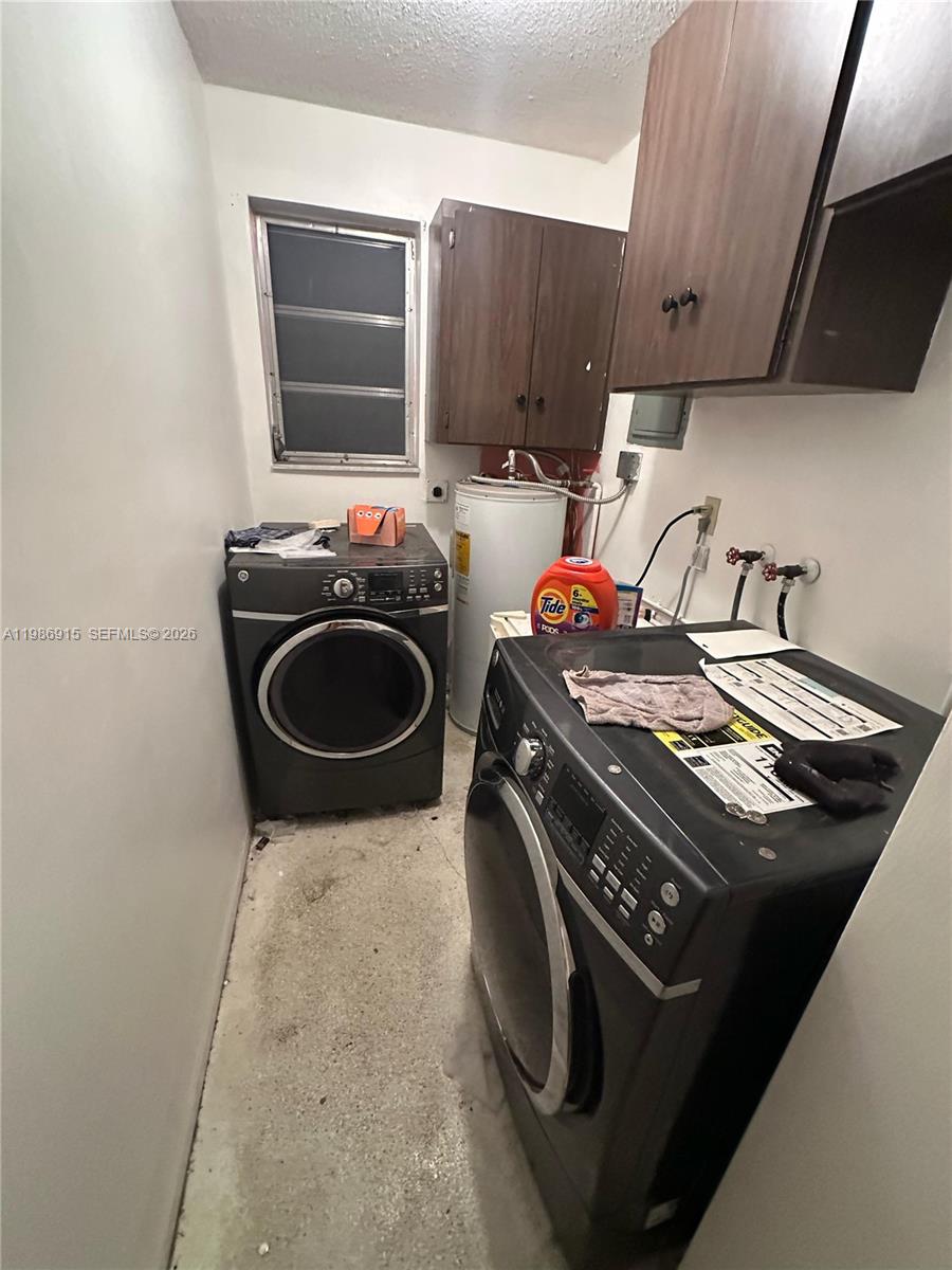 258 SW 8th St Dania Beach, FL 33004