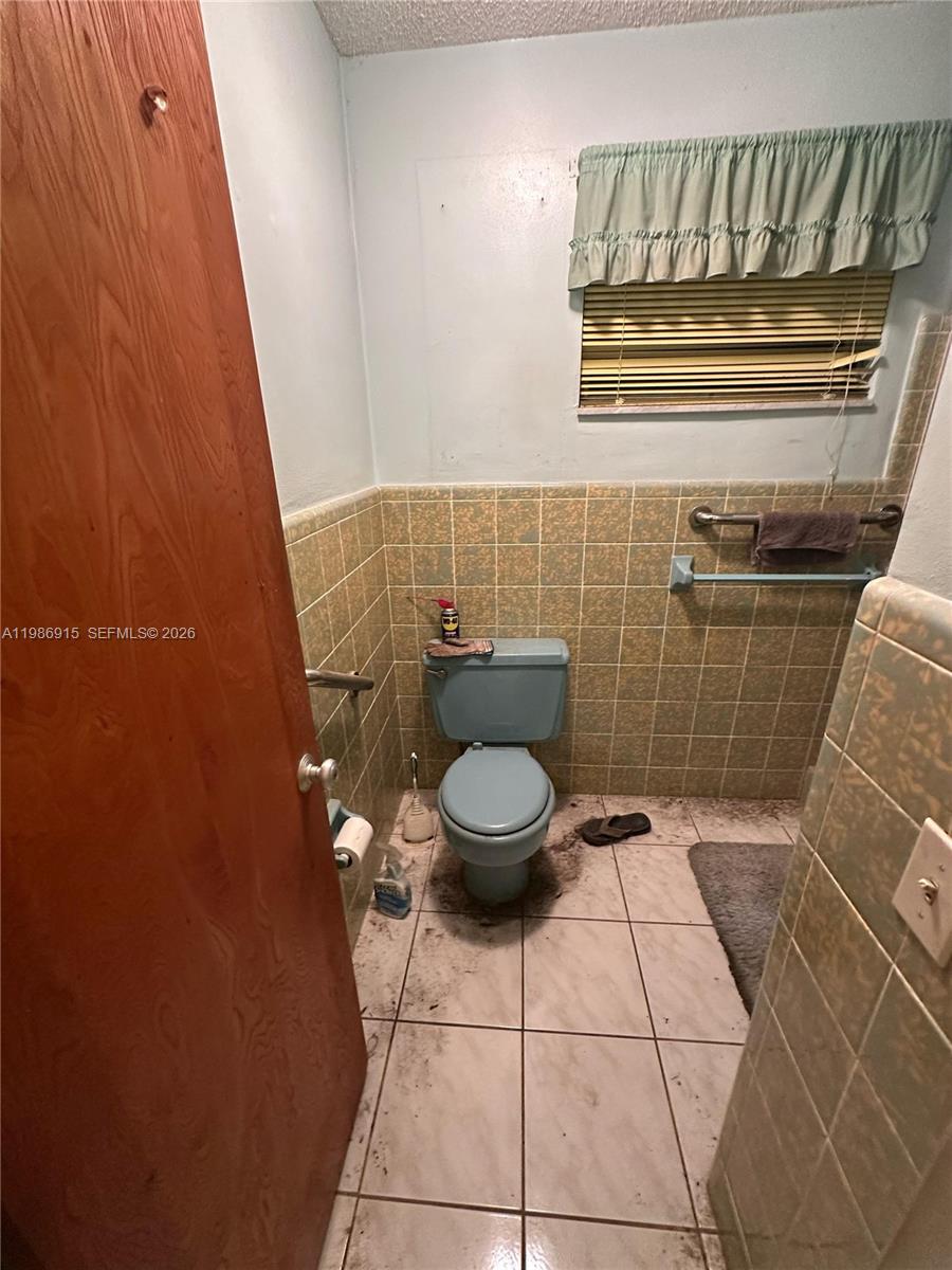 258 SW 8th St Dania Beach, FL 33004