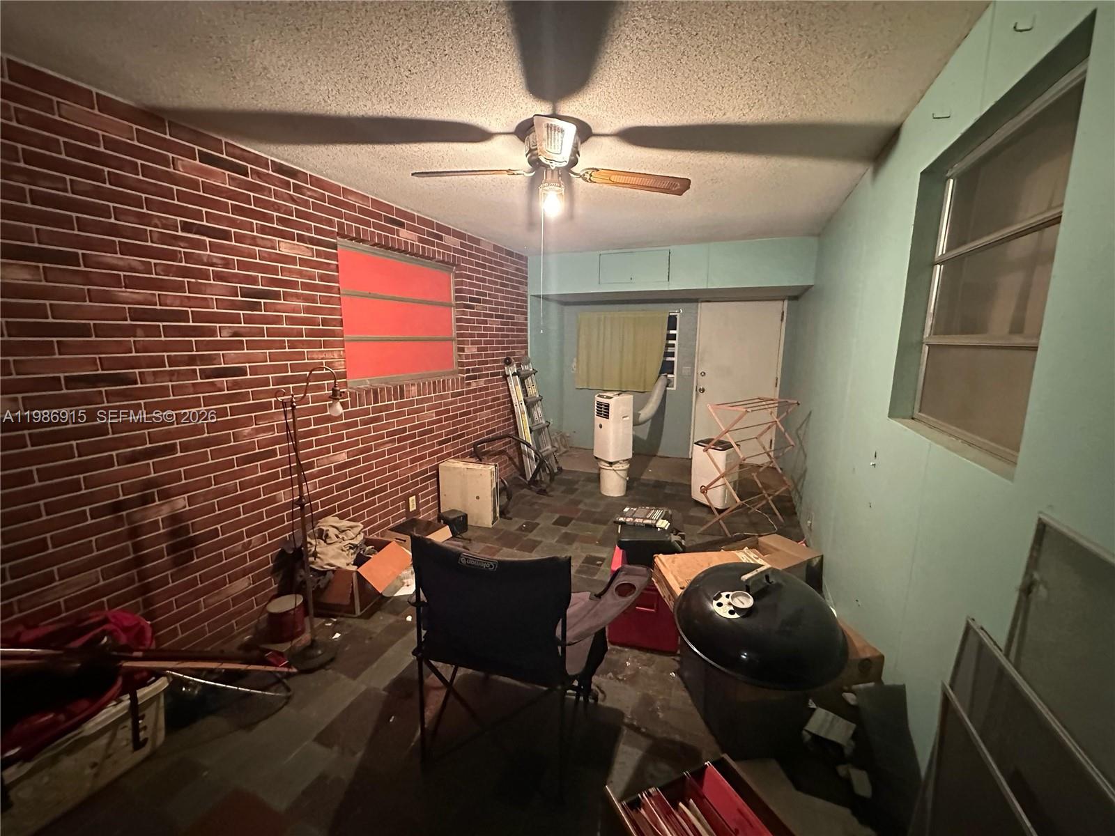 258 SW 8th St Dania Beach, FL 33004