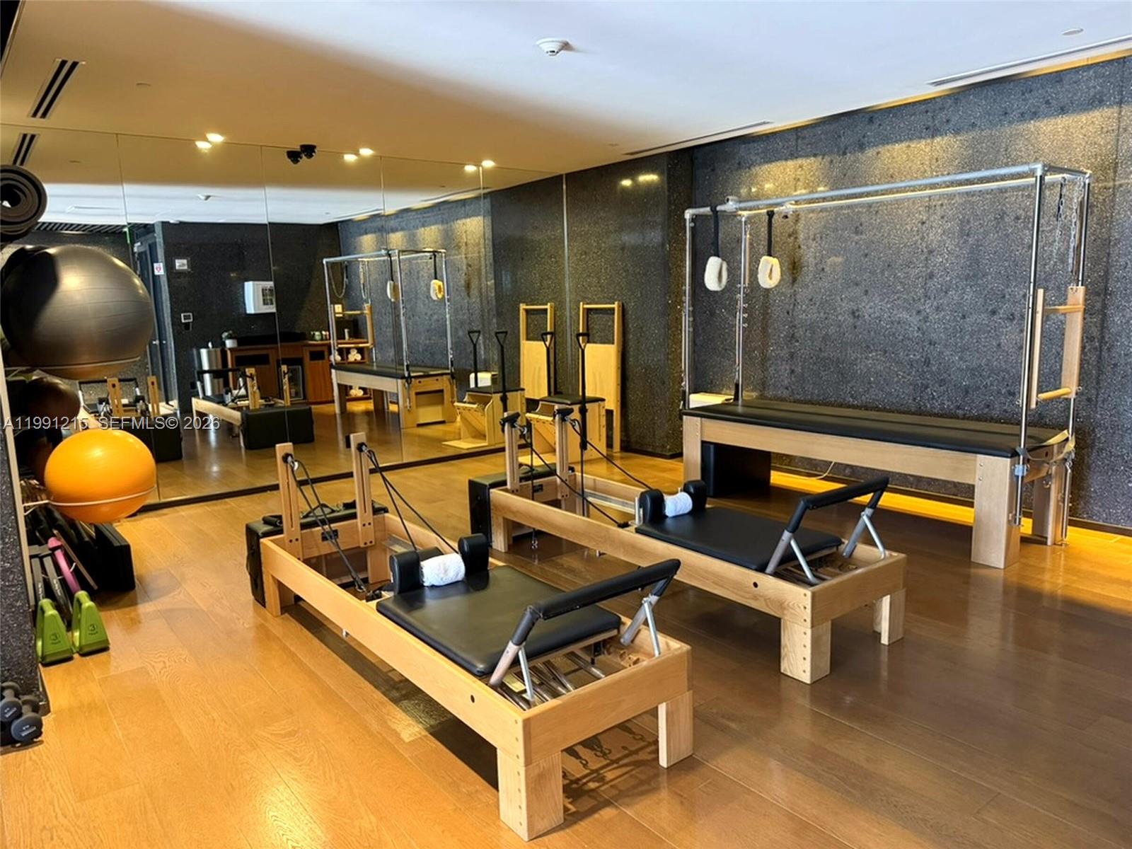 3315 Collins Ave #8D Miami Beach, FL 33140