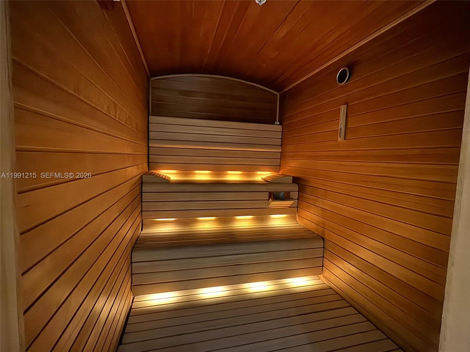 3315 Collins Ave #8D Miami Beach, FL 33140