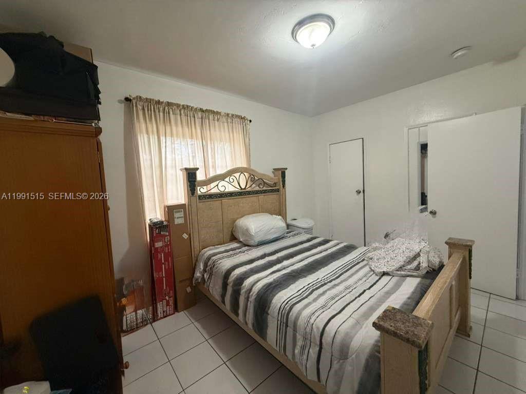 4470 W 1st Ave Hialeah, FL 33012