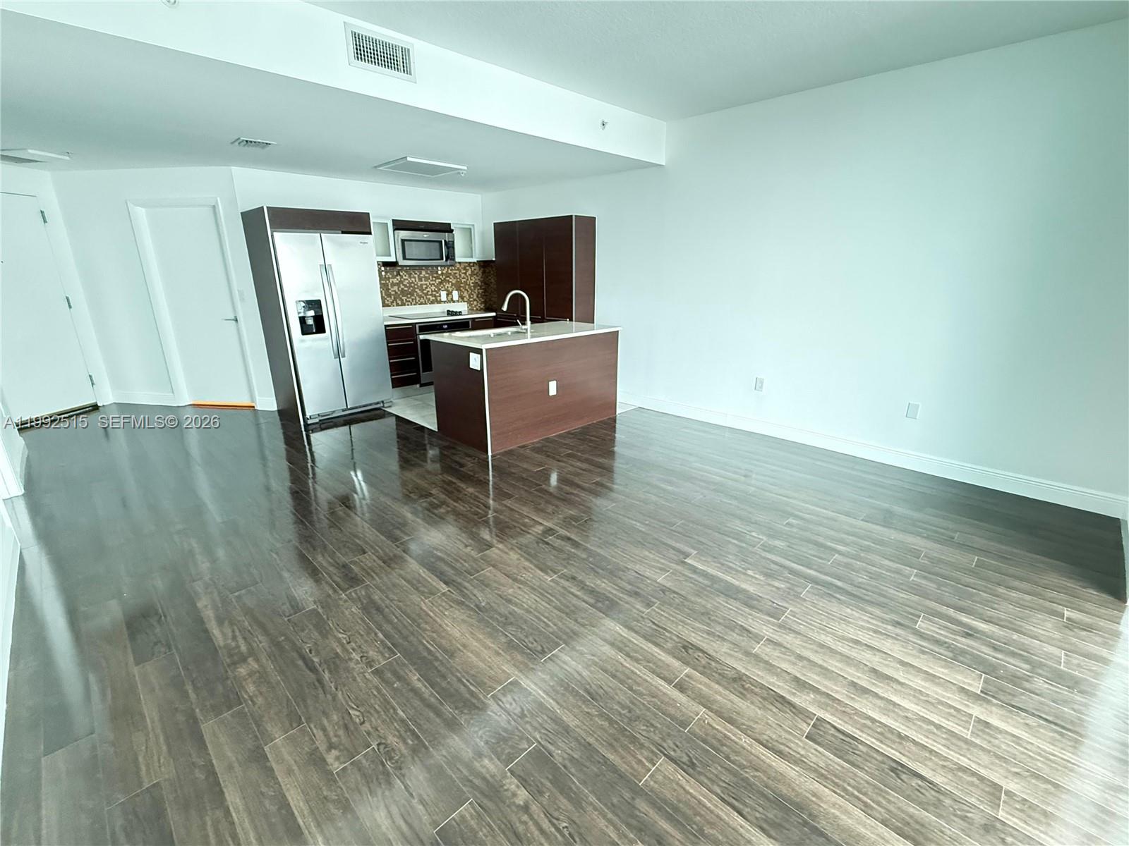 1900 N Bayshore Dr #3507