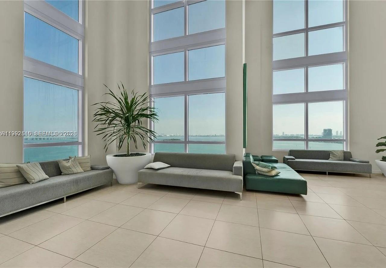 image Quantum on the Bay32