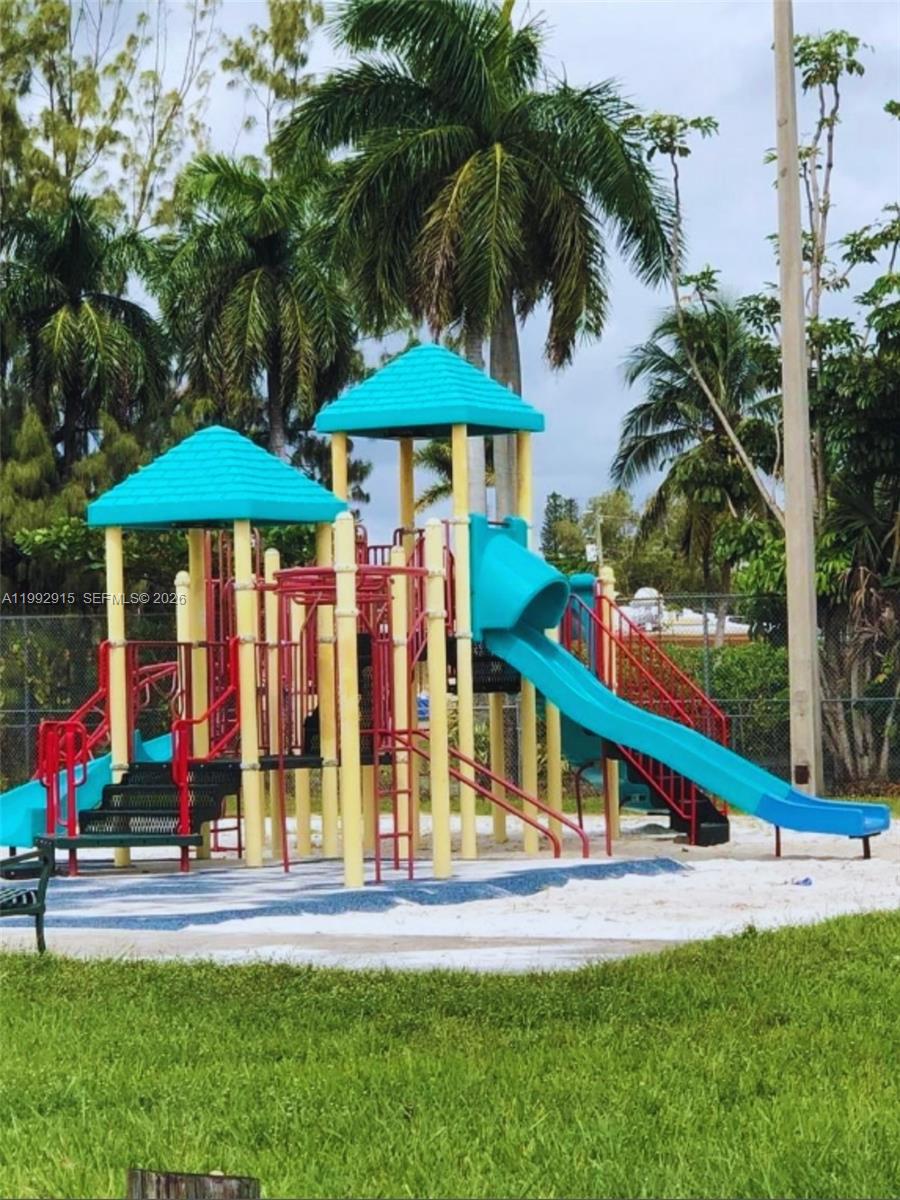 440 NW 84th Ter #440 Miami, FL 33150