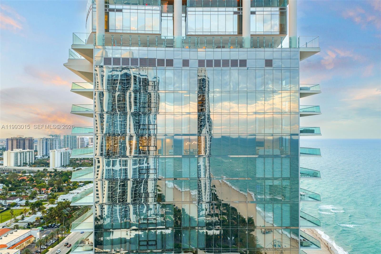 image Turnberry Ocean Club9