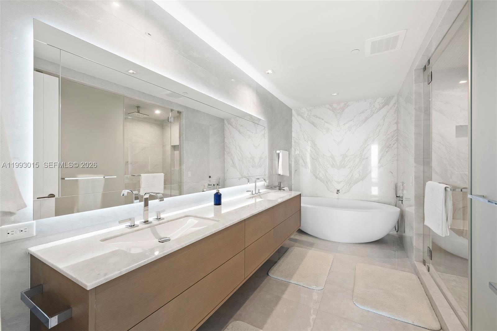 image Turnberry Ocean Club28