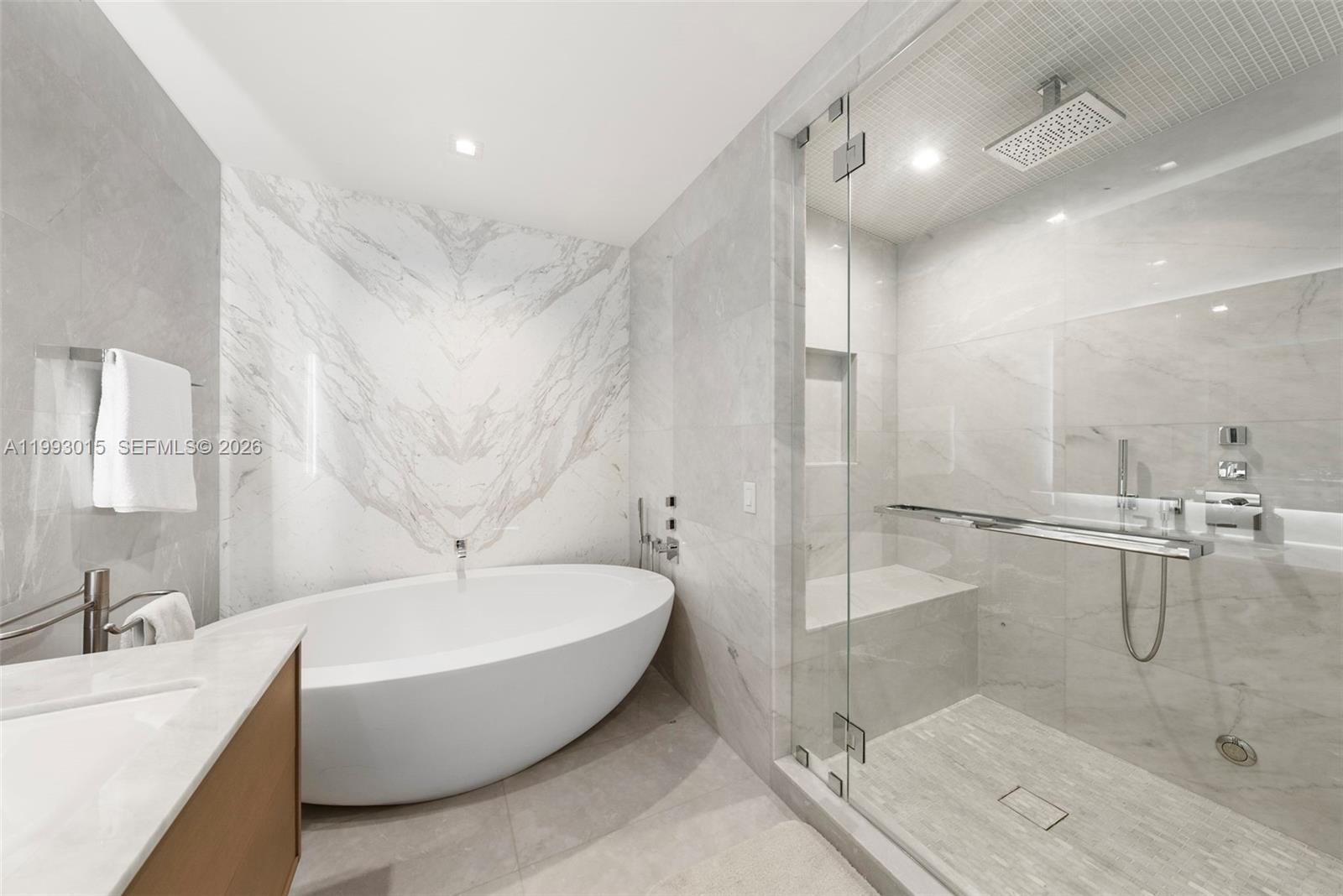 image Turnberry Ocean Club29