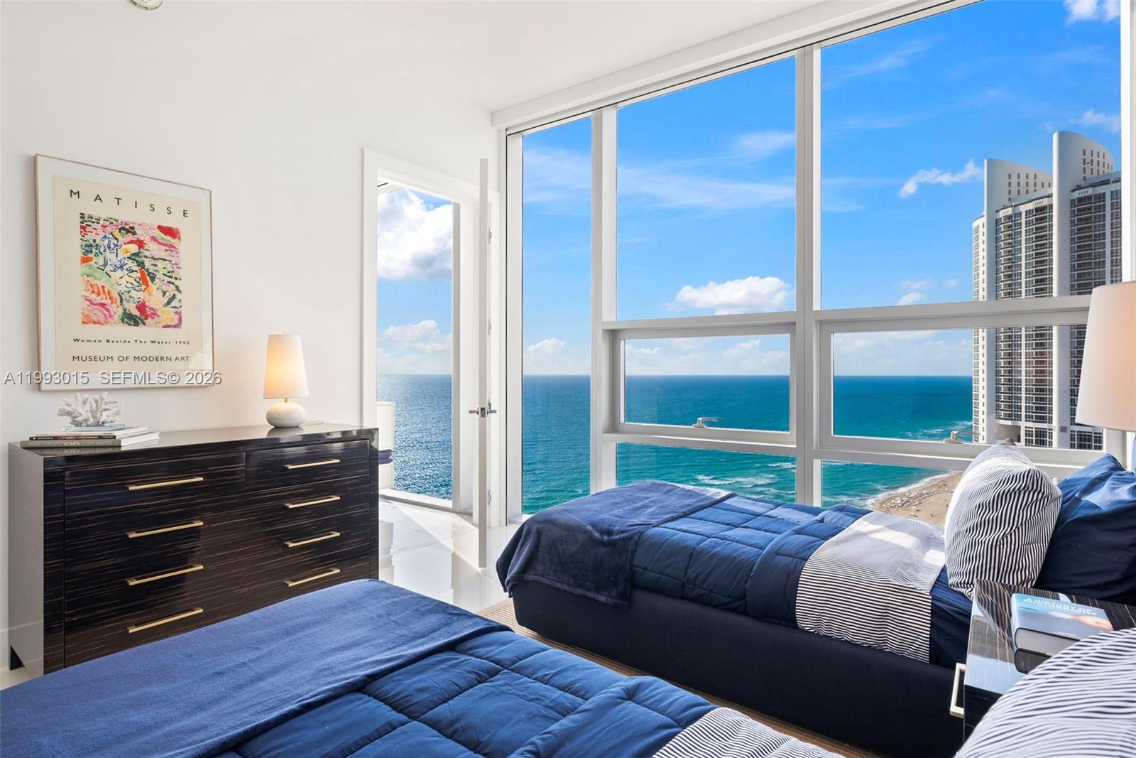 image Turnberry Ocean Club35