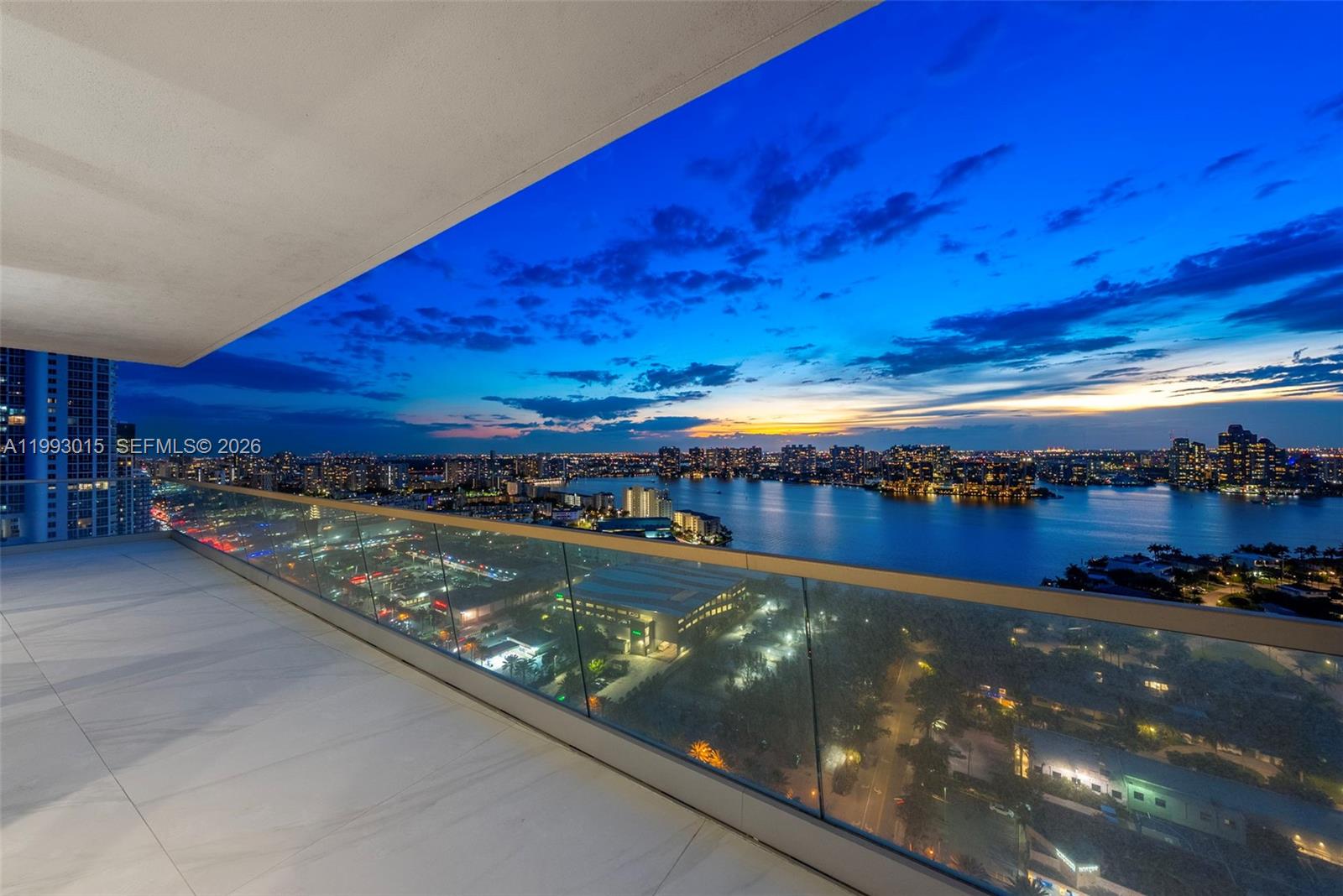 image Turnberry Ocean Club71