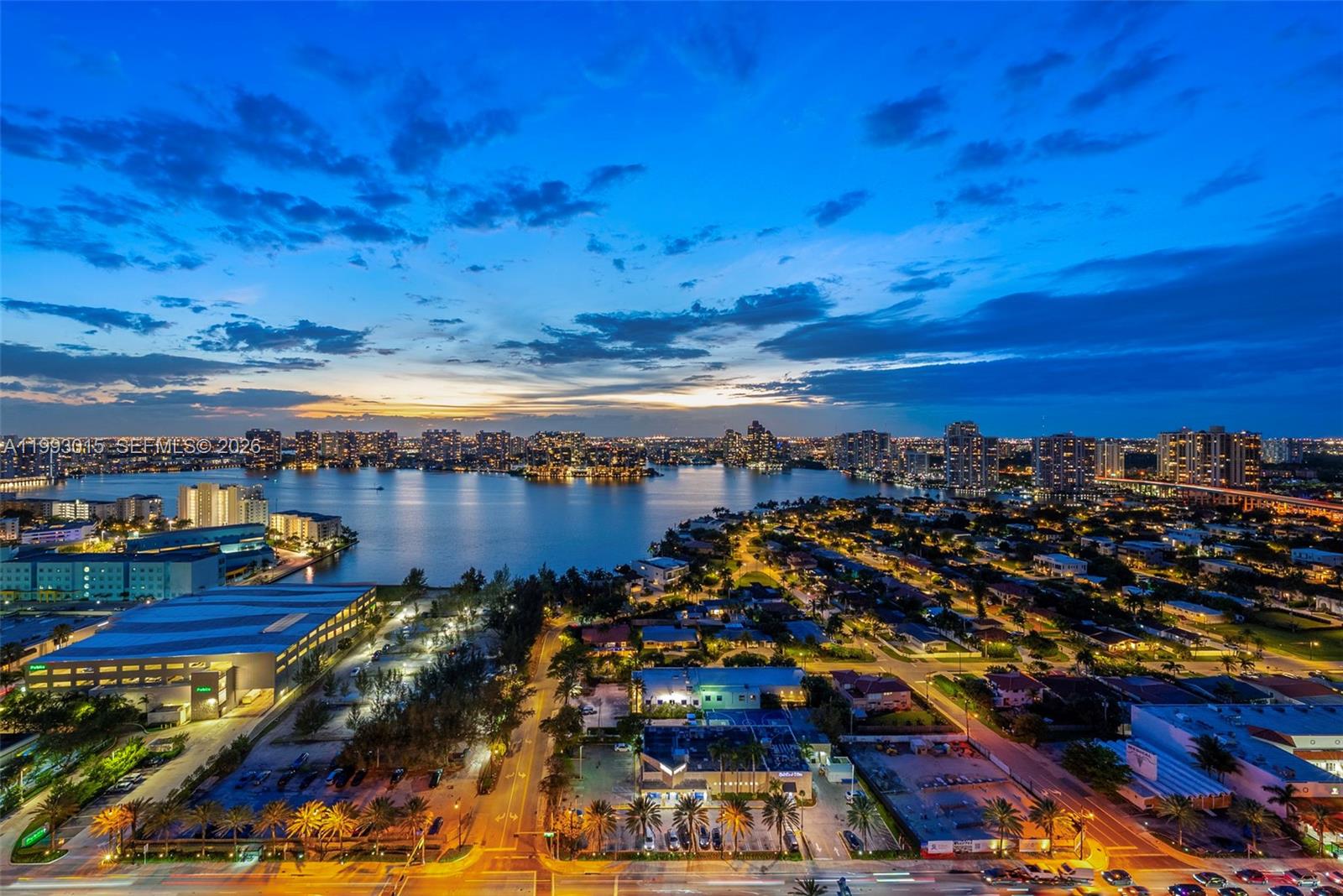 image Turnberry Ocean Club73