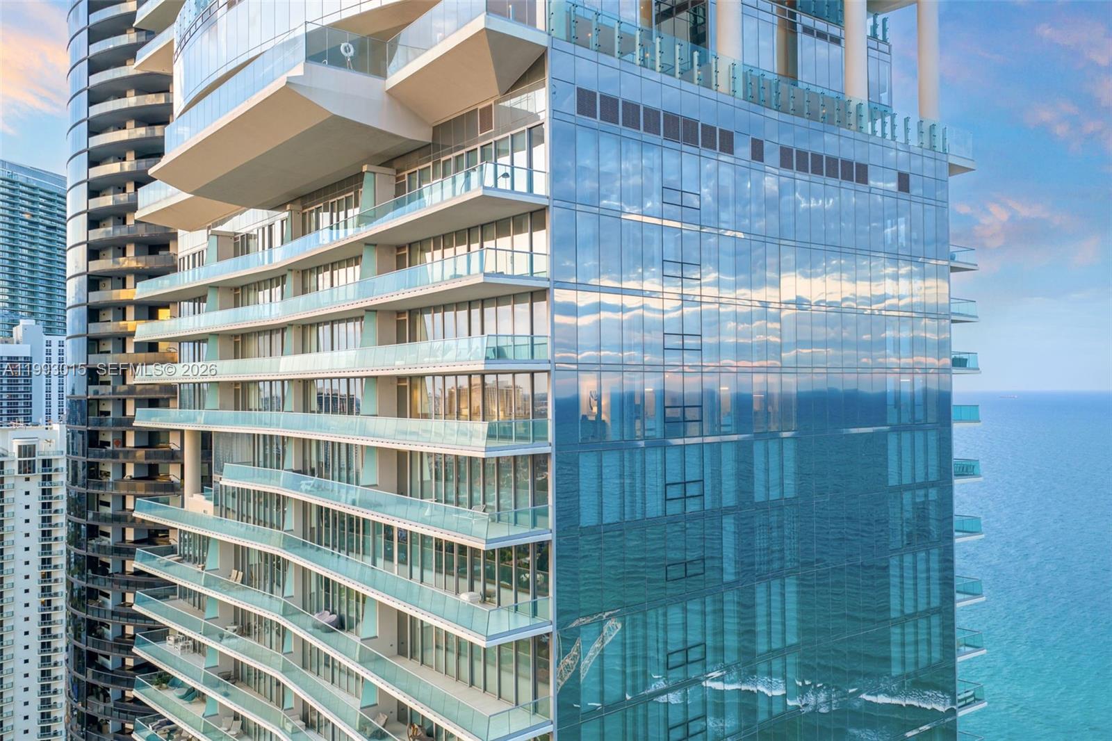 image Turnberry Ocean Club8