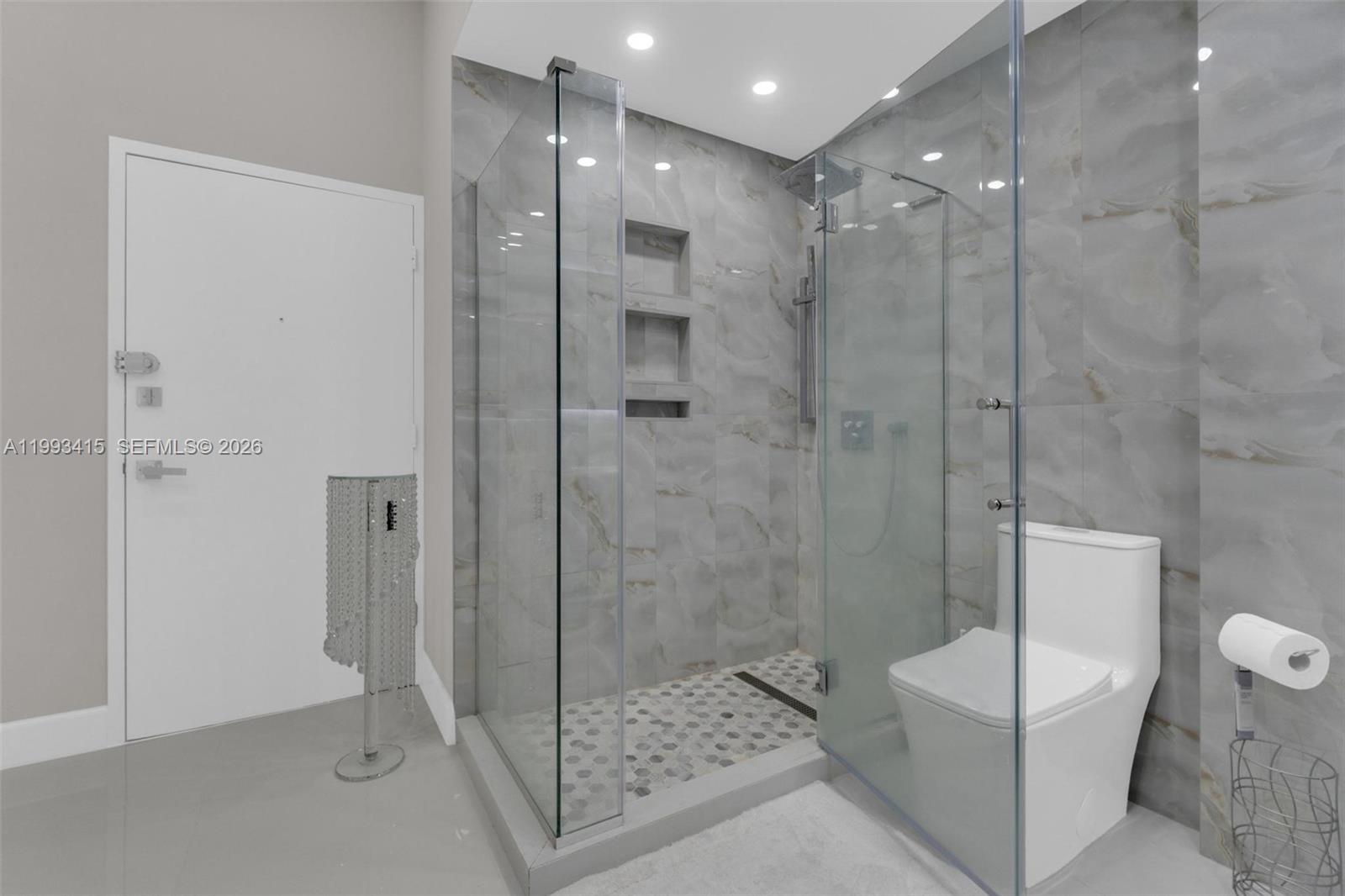 18011 Biscayne Blvd #PH04 Aventura, FL 33160