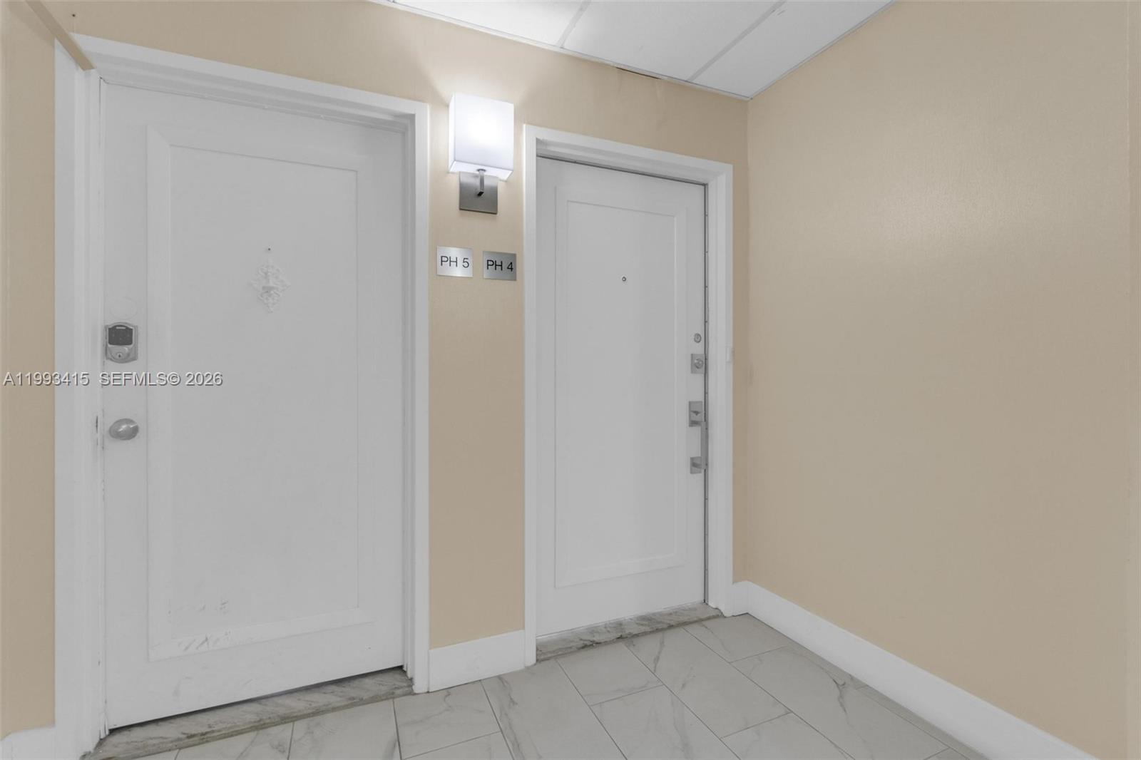18011 Biscayne Blvd #PH04 Aventura, FL 33160