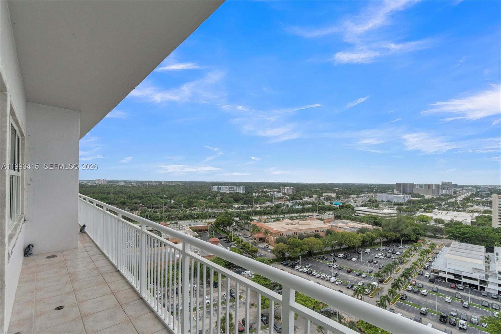 18011 Biscayne Blvd #PH04 Aventura, FL 33160