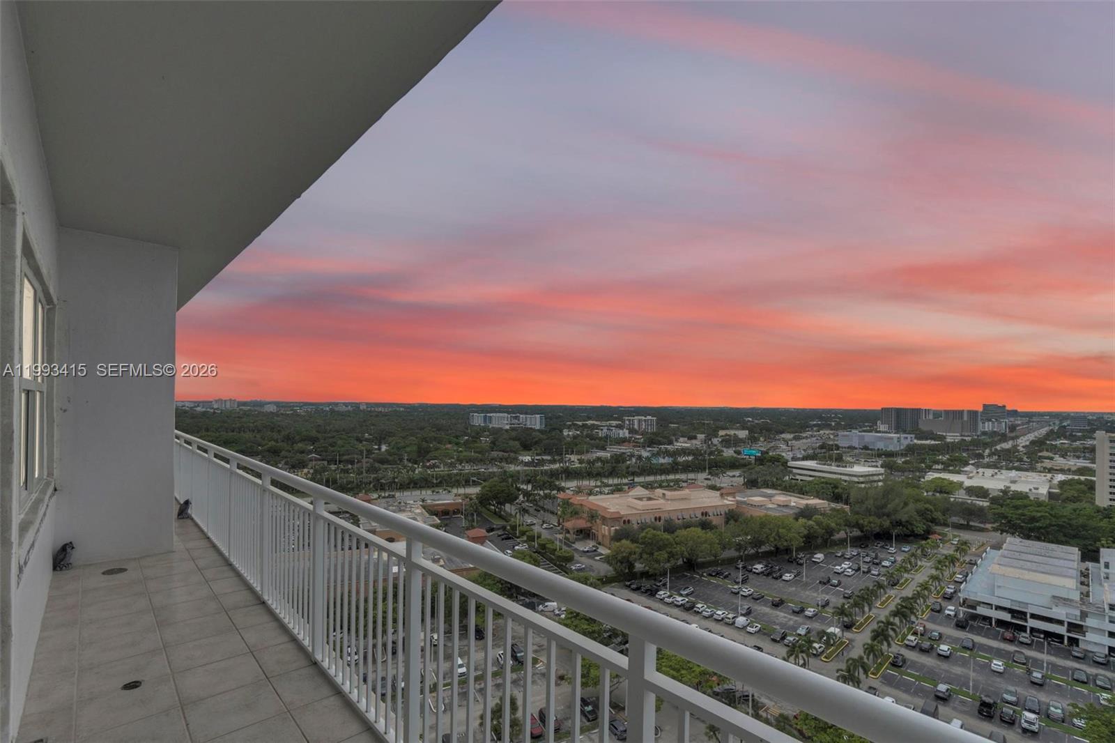 18011 Biscayne Blvd #PH04 Aventura, FL 33160