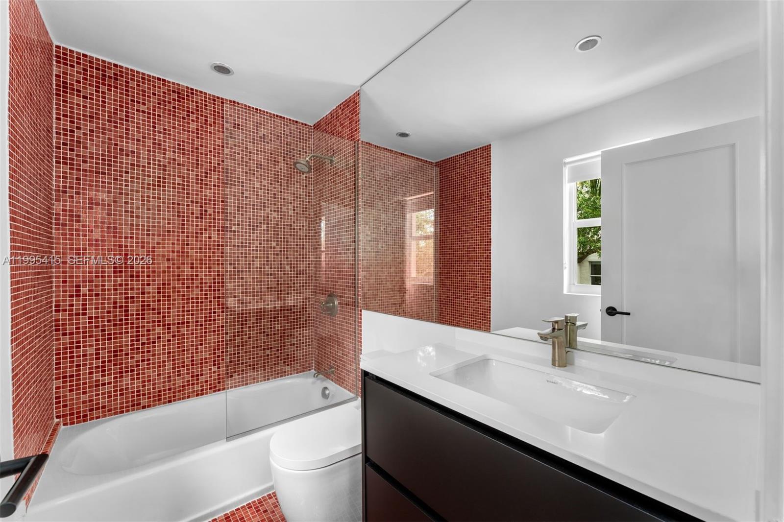 5812 Alton Rd Miami Beach, FL 33140