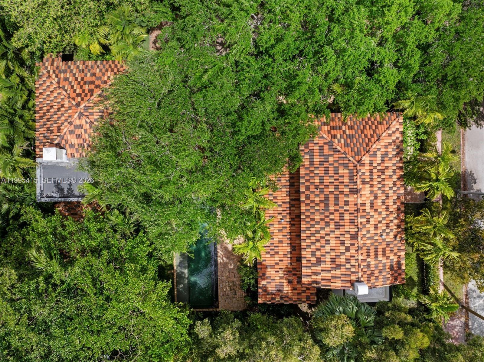 5812 Alton Rd Miami Beach, FL 33140