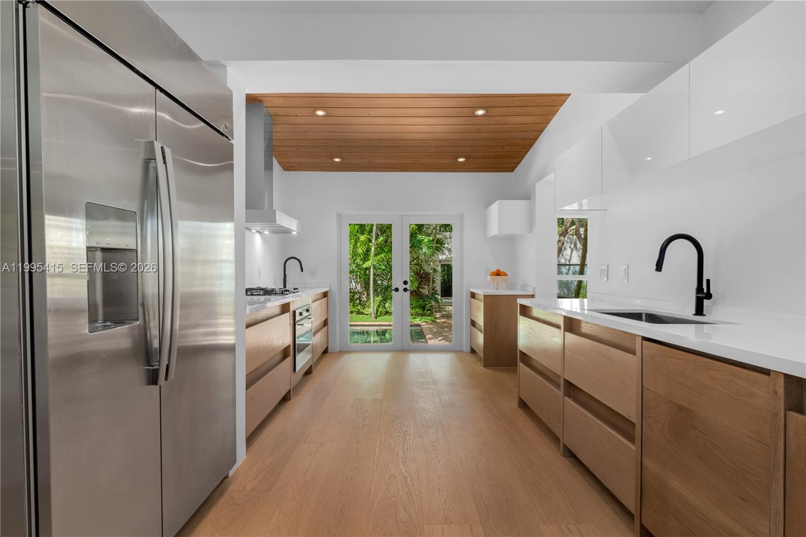 5812 Alton Rd Miami Beach, FL 33140