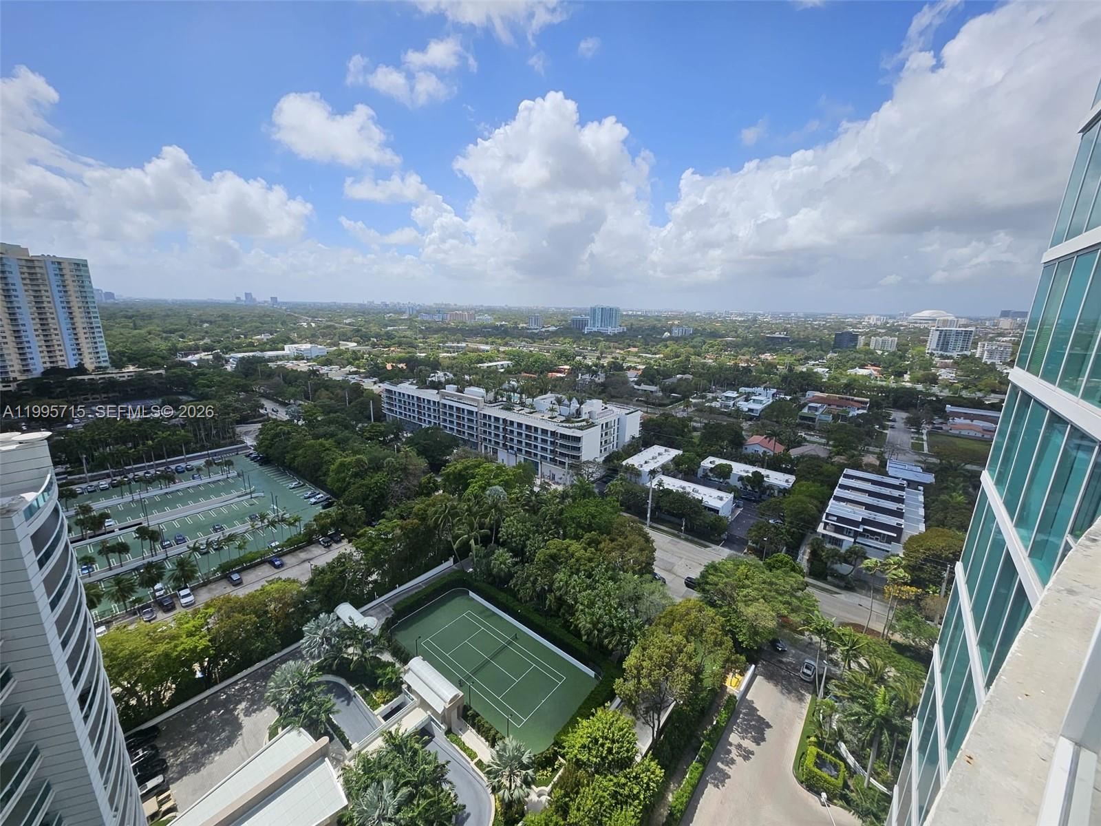 image Skyline on Brickell12