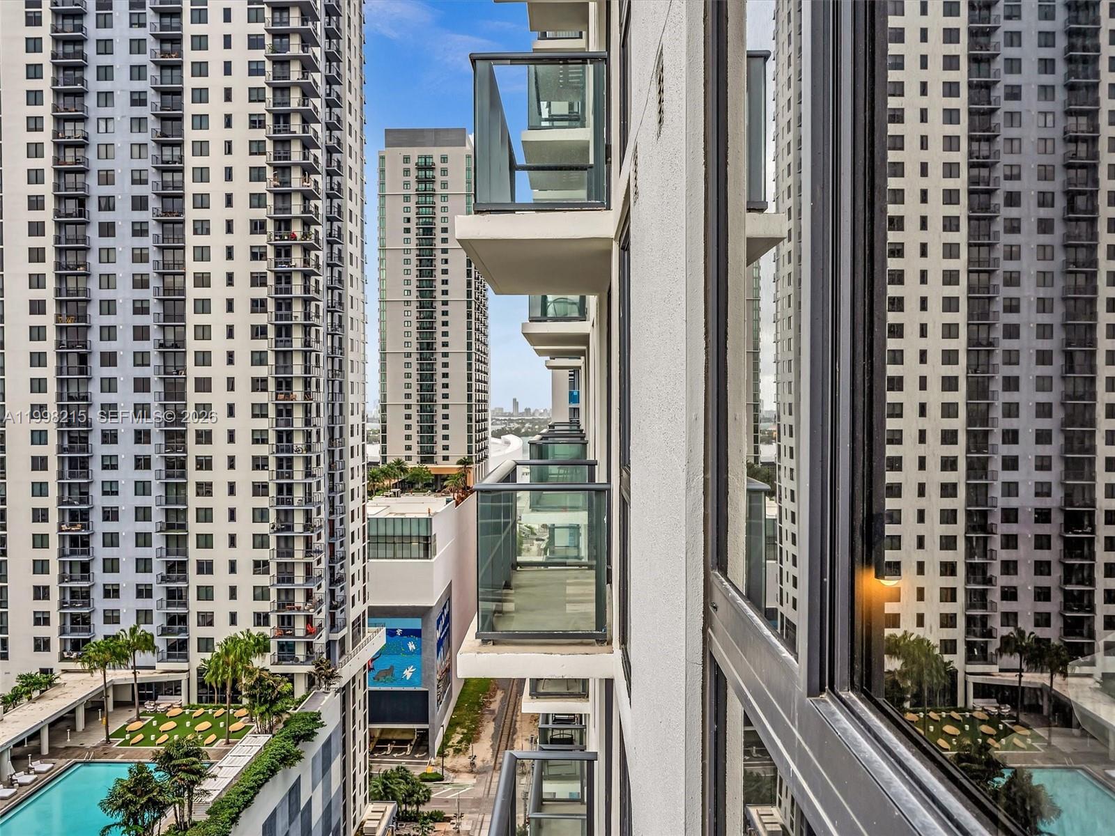 image The Crosby Miami Worldcenter22