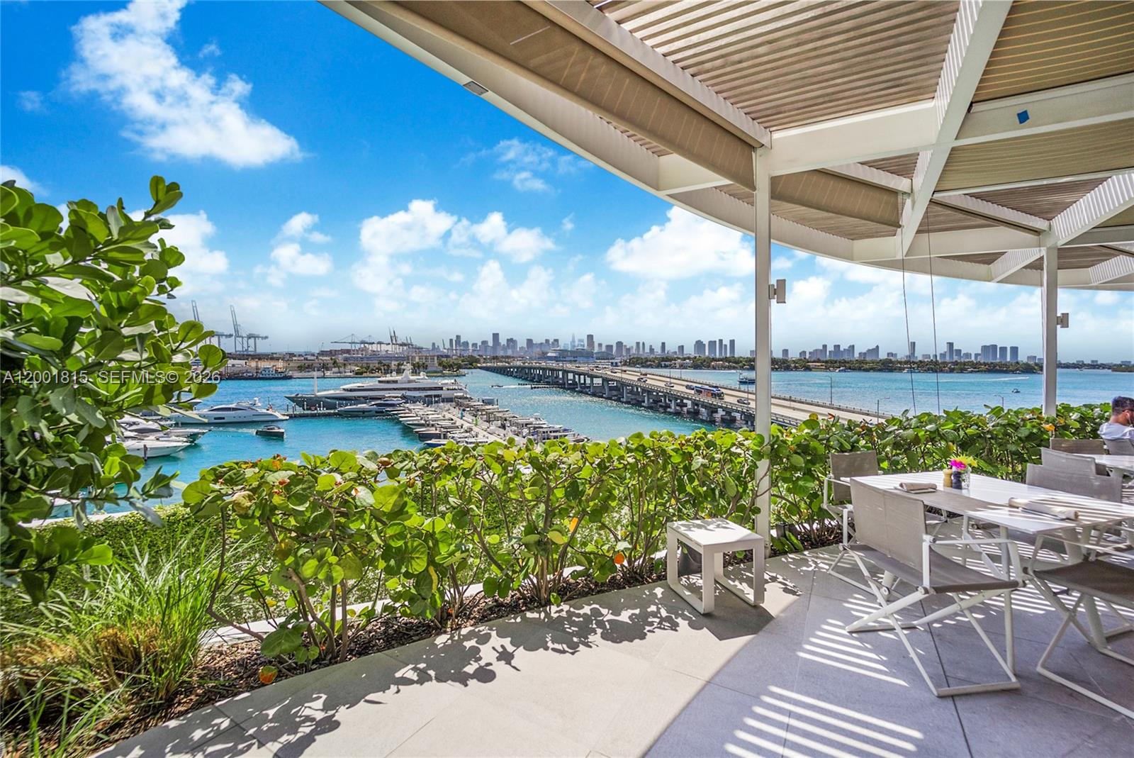 450 Alton Rd #2704 Miami Beach, FL 33139