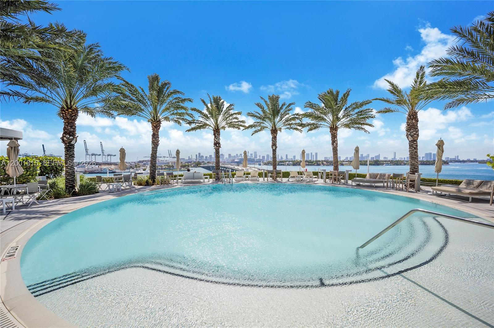 450 Alton Rd #2704 Miami Beach, FL 33139