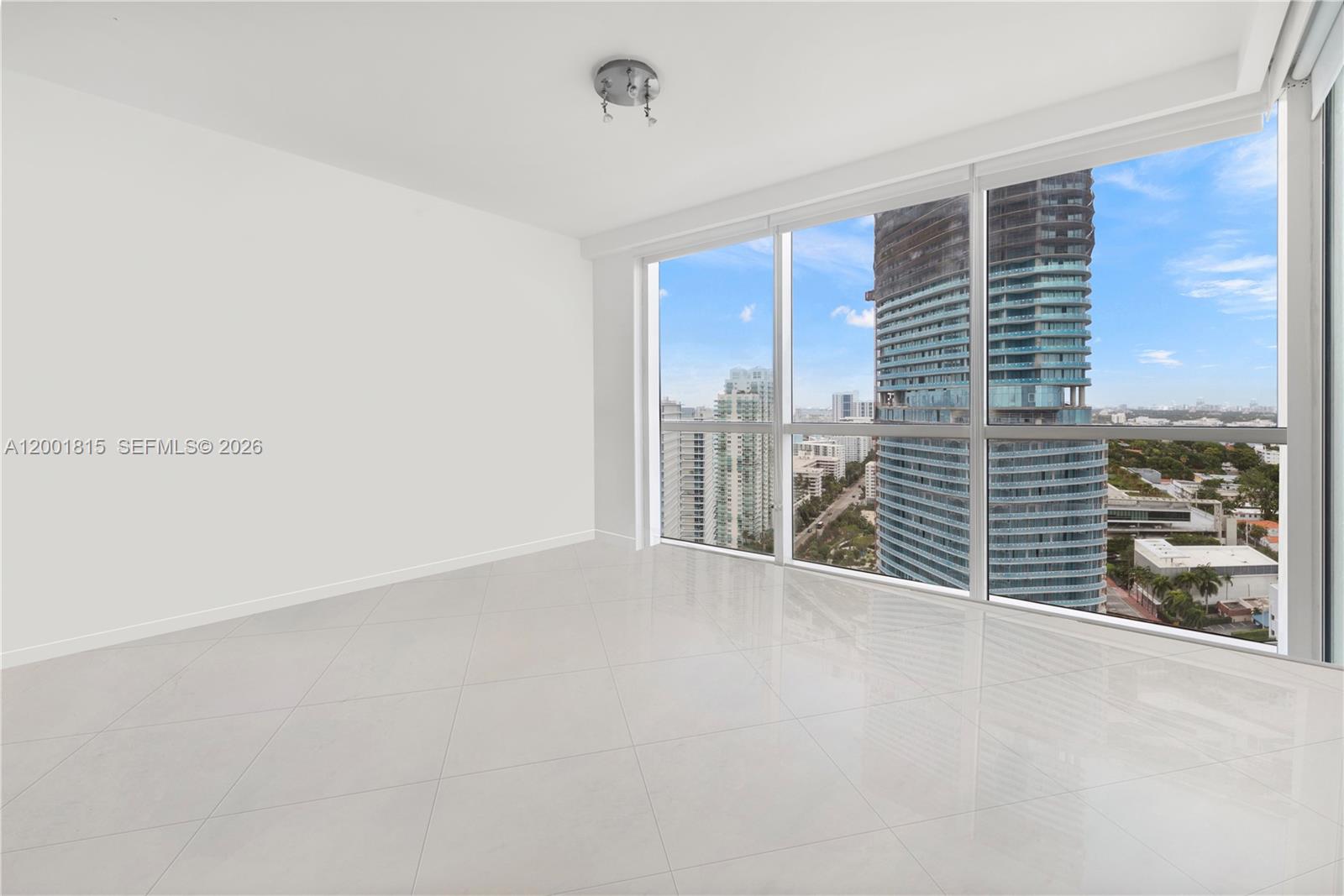 450 Alton Rd #2704 Miami Beach, FL 33139