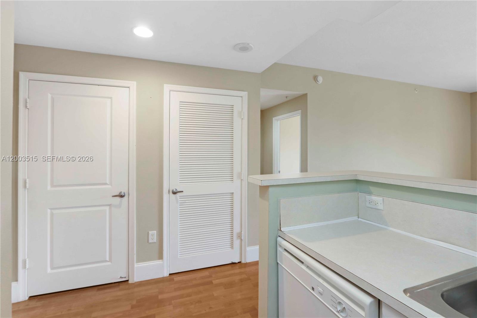image Ten Aragon Condo12