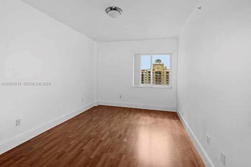 image Ten Aragon Condo16