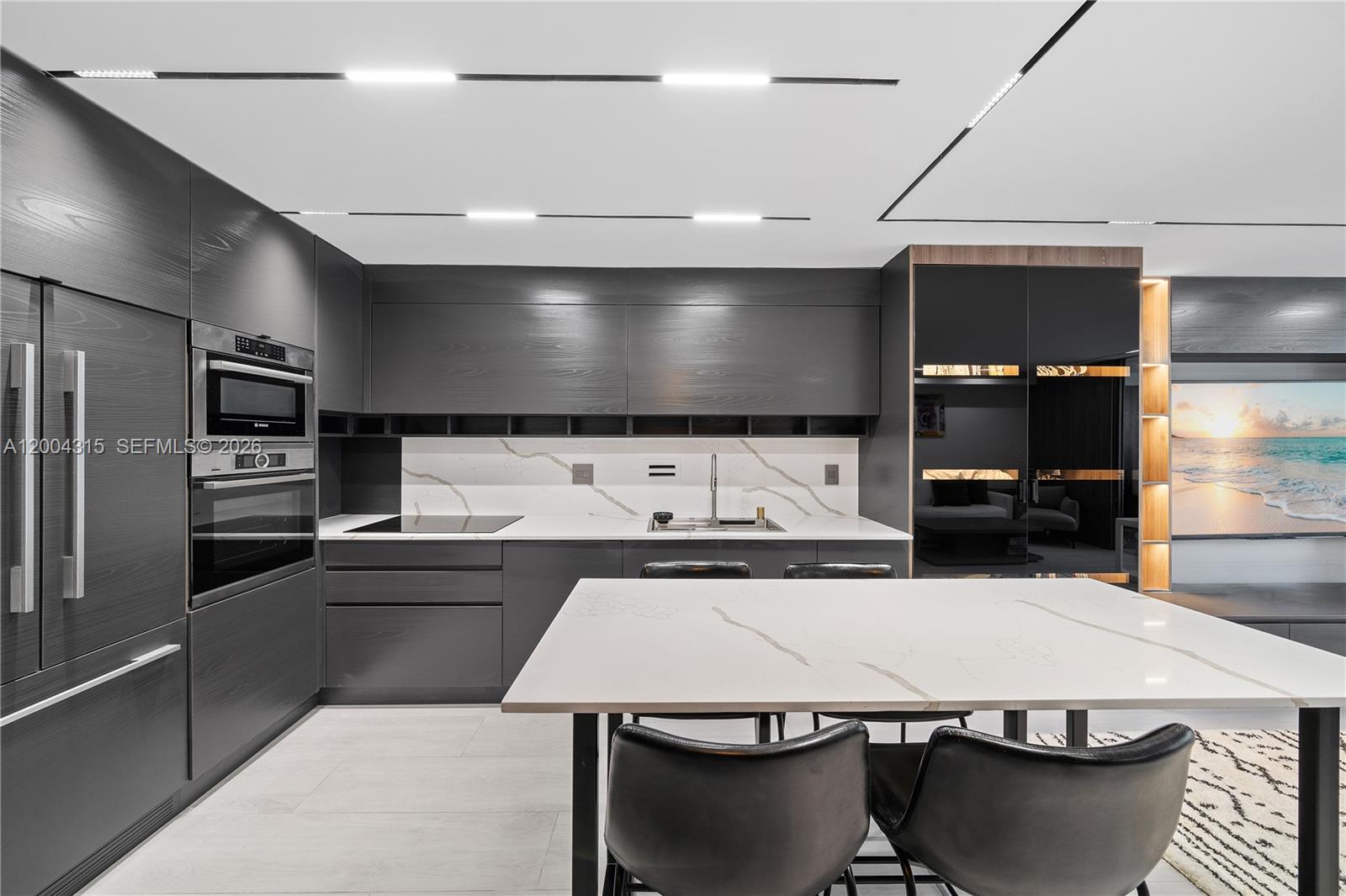 2301 Collins Ave #432 Miami Beach, FL 33139
