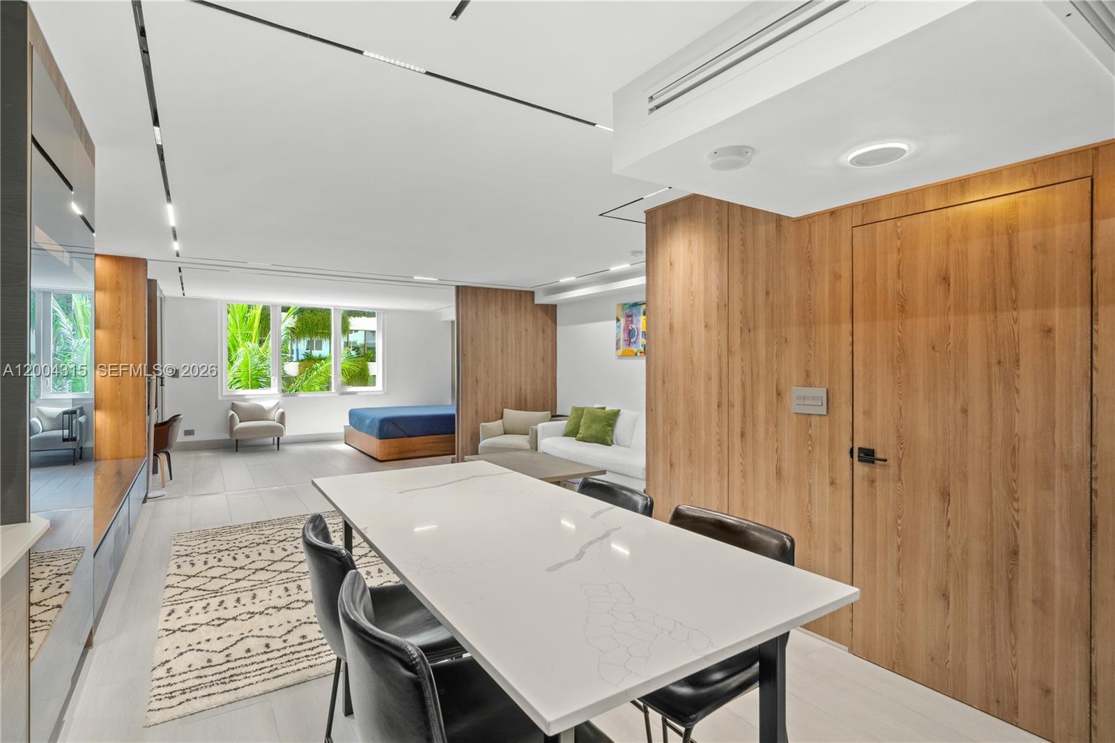 2301 Collins Ave #432 Miami Beach, FL 33139