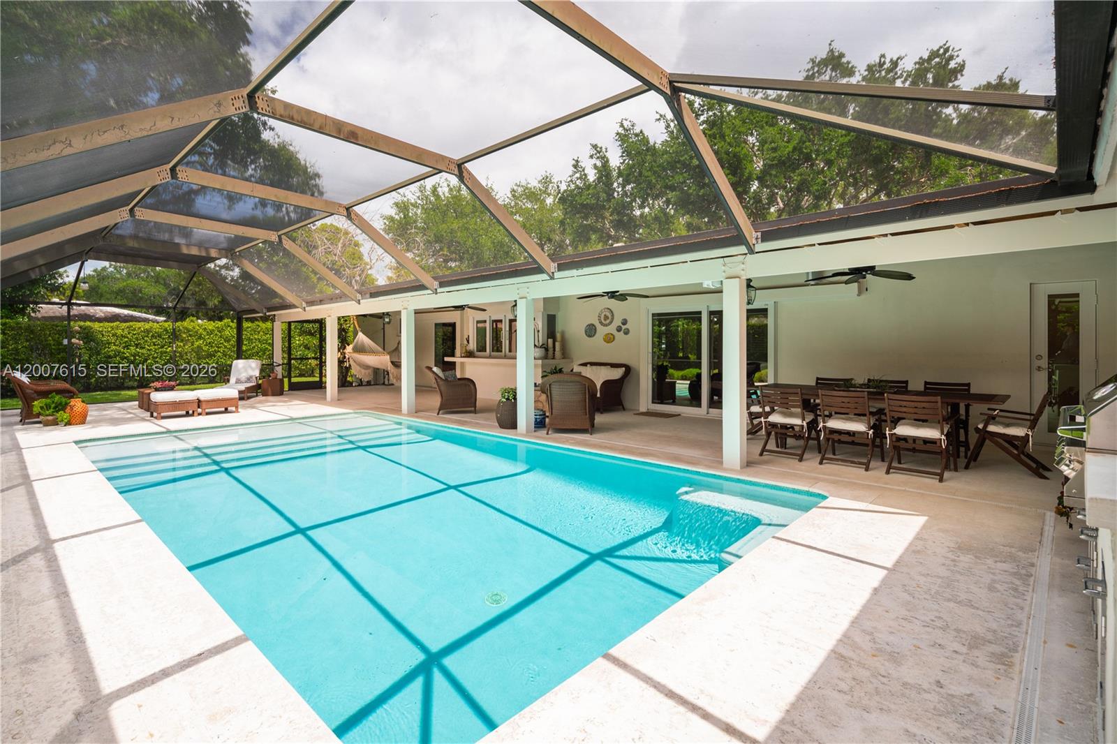16032 SW 74th Pl Palmetto Bay, FL 33157