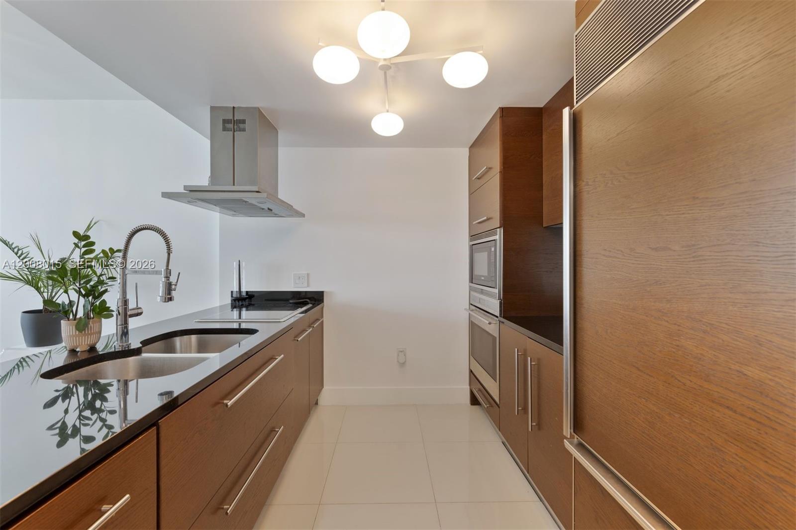 image Icon Brickell II3