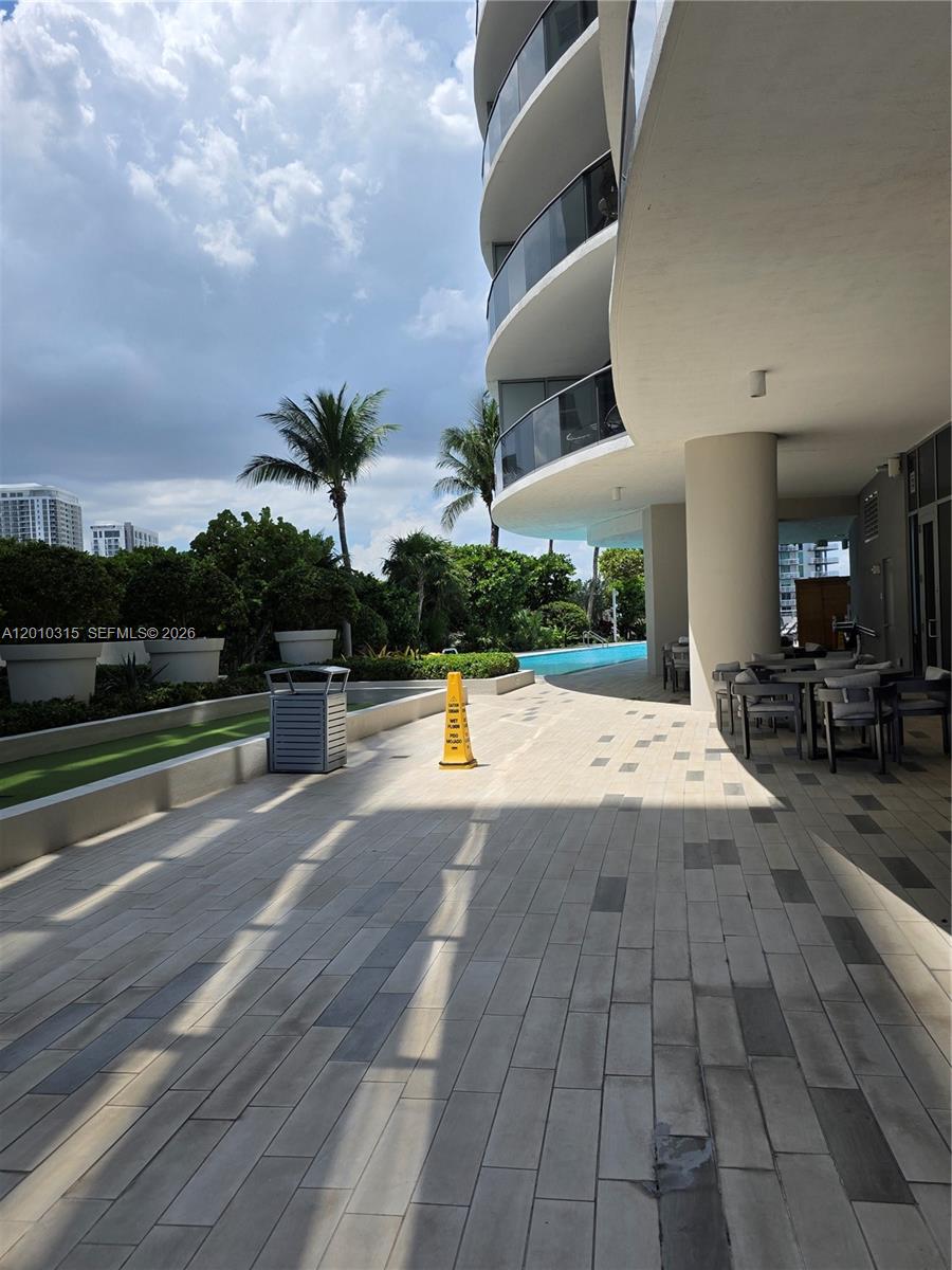 image Aria on the Bay38