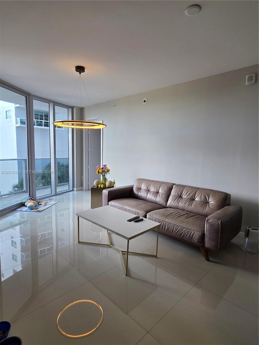 image Aria on the Bay8
