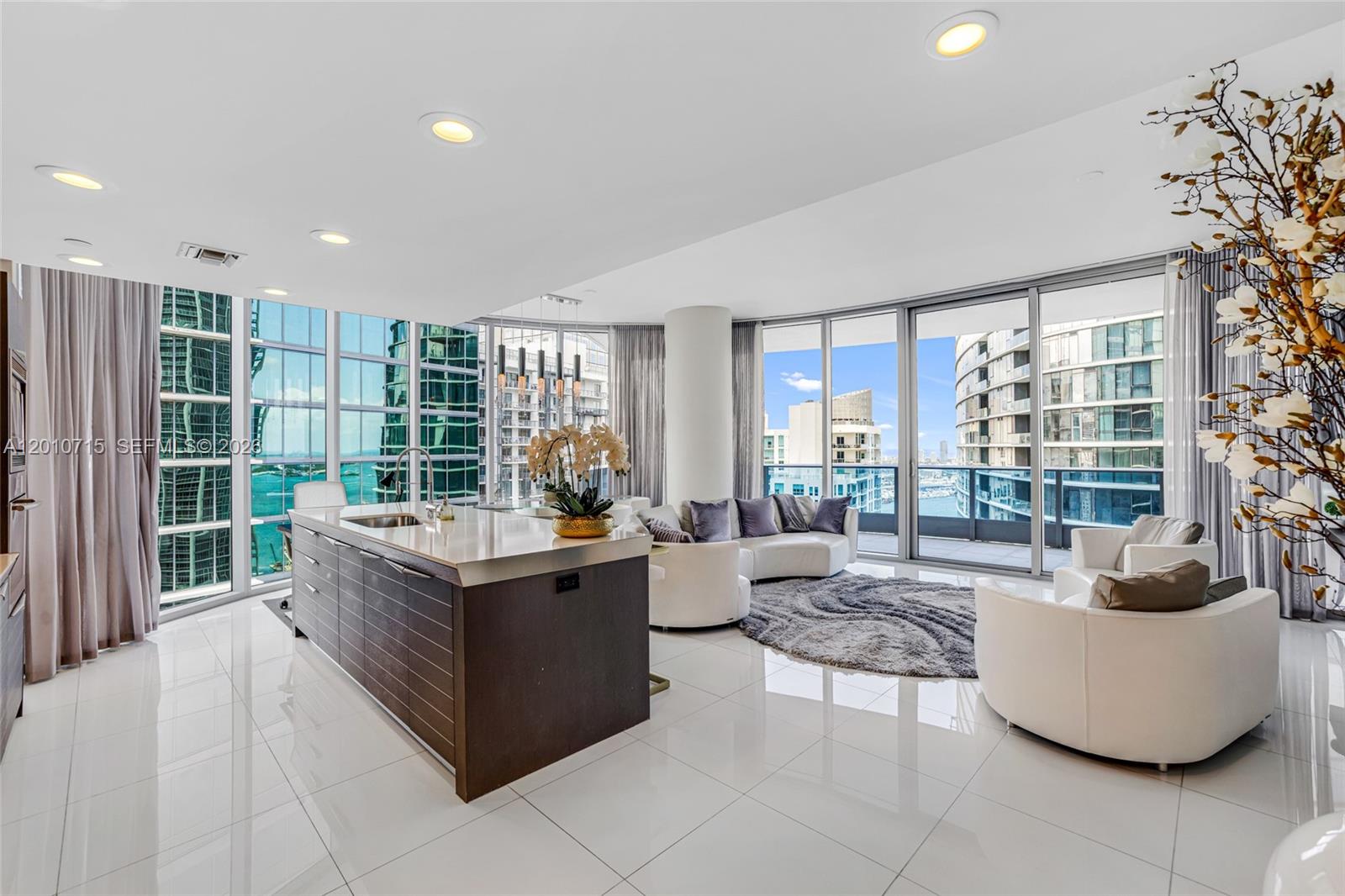 image Epic Residences0